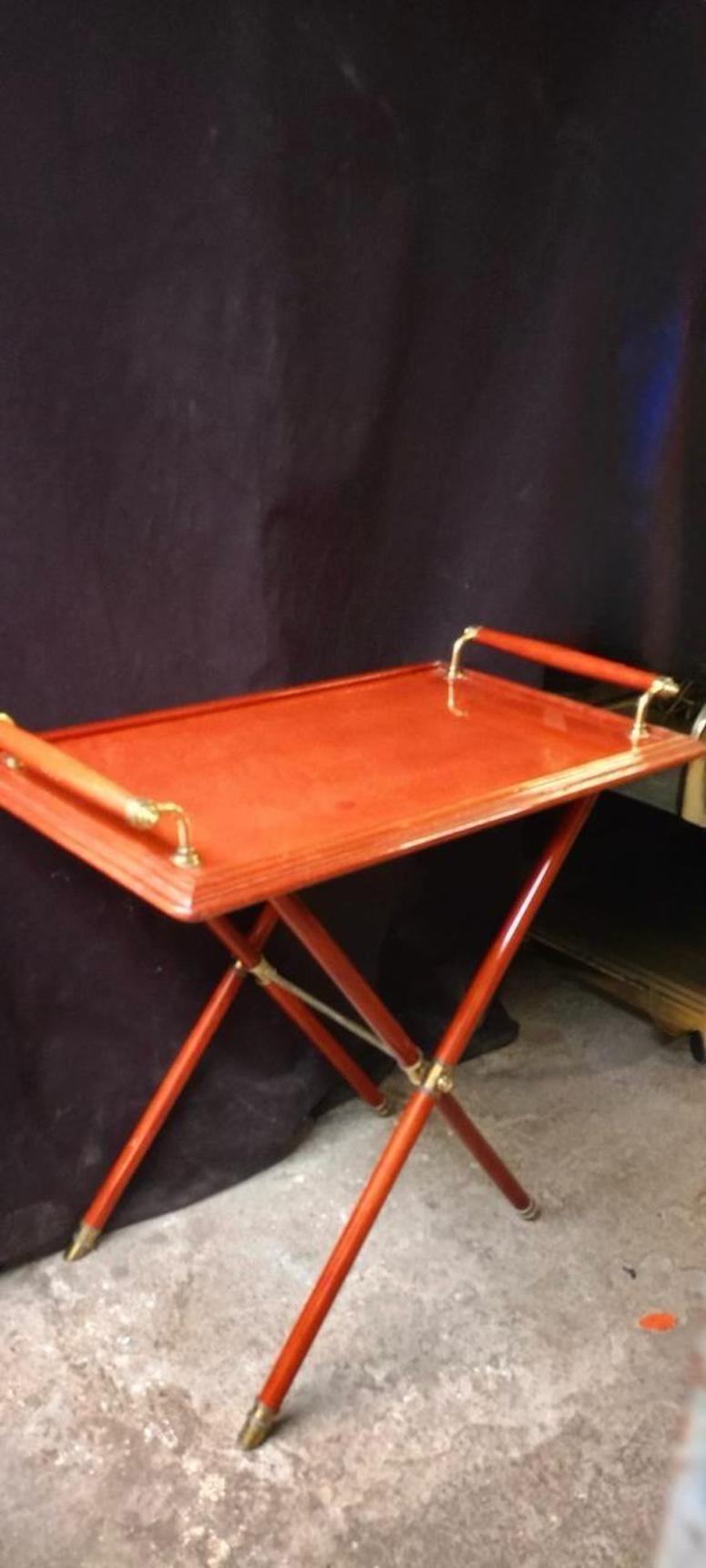 Mid-Century Modern Italian 70's Butler Serving Table In Brass And Red Lacquer For Sale