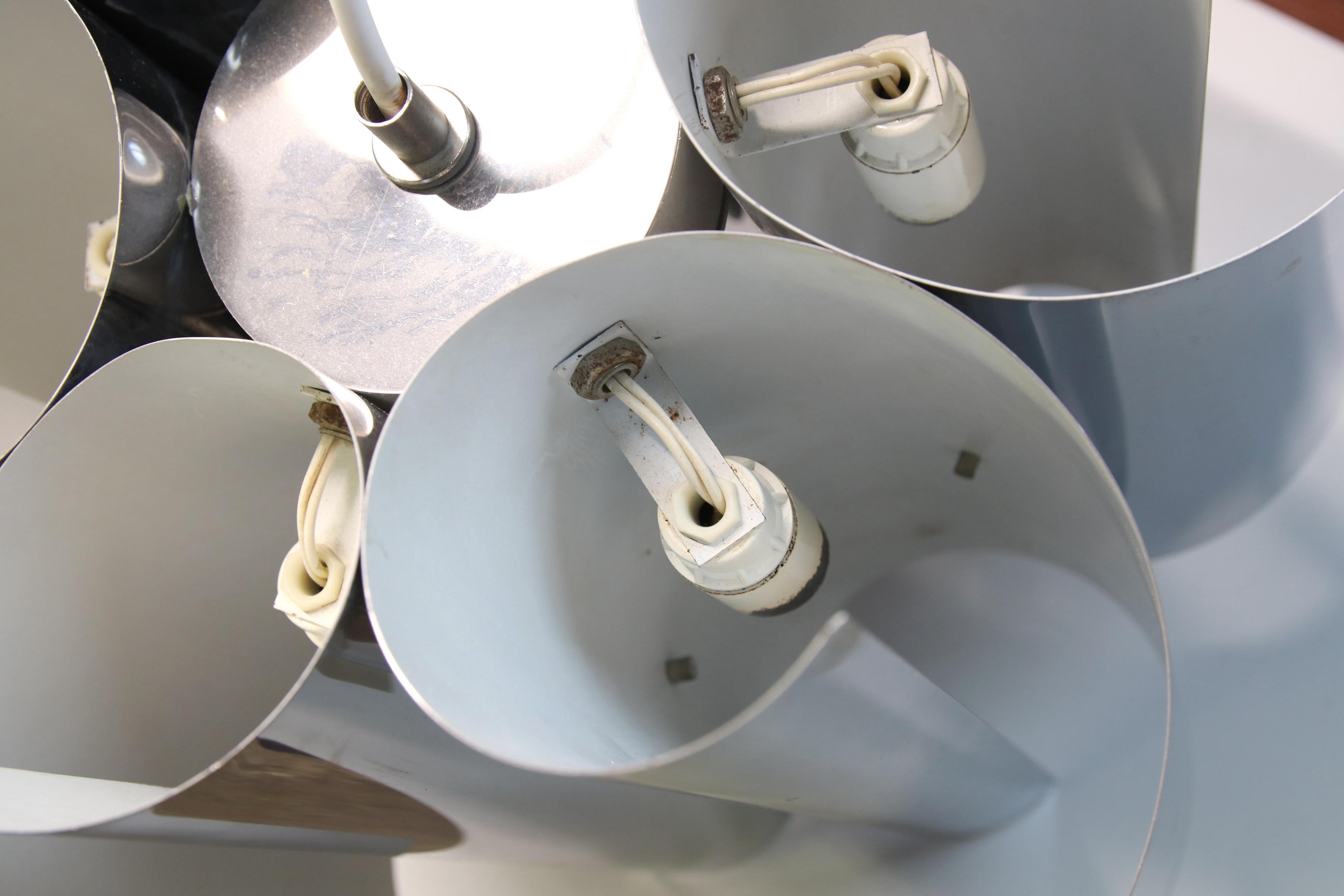 italien Italian 70s chrome design pendant lamp en vente