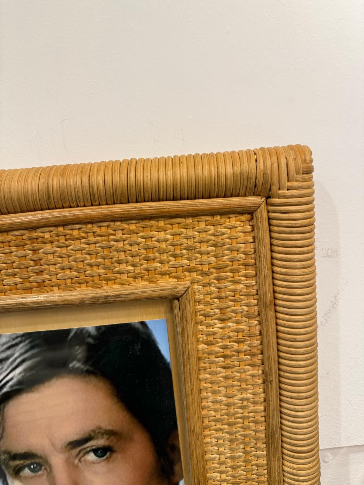 Mid-Century Modern Italian 70's Photo Frame In Rattan And Wicker For Sale