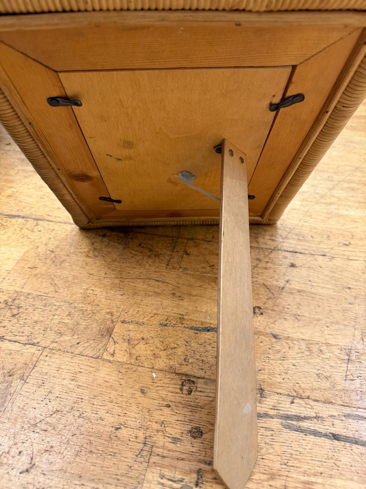 Italian 70's Photo Frame In Rattan And Wicker For Sale 1