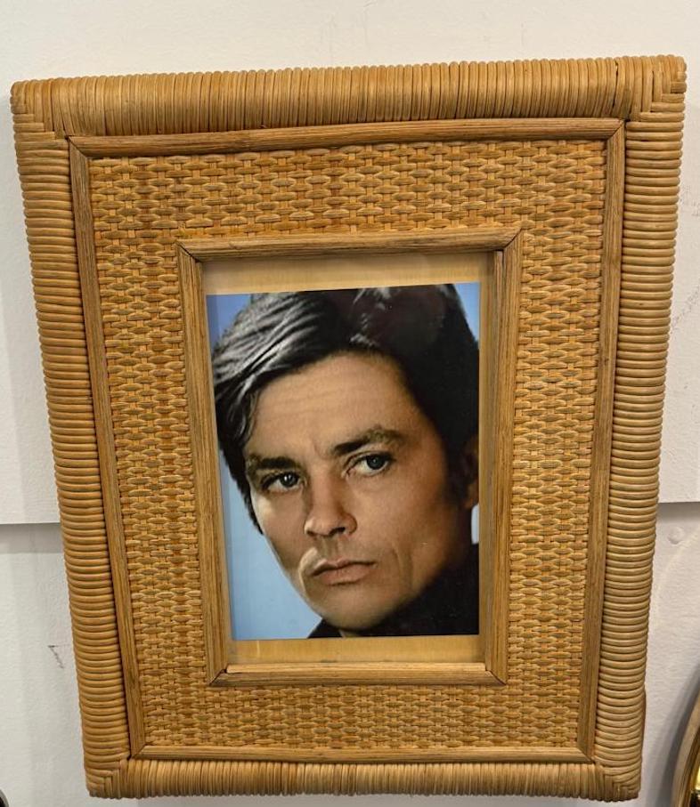 Italian 70's Photo Frame In Rattan And Wicker For Sale 2
