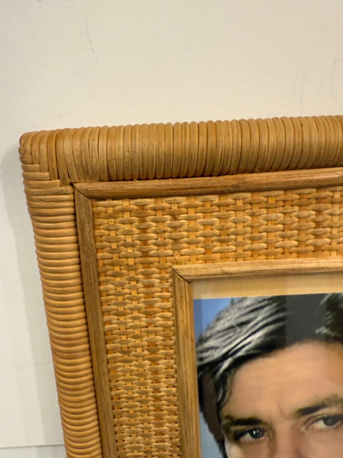 Italian 70's Photo Frame In Rattan And Wicker For Sale 3