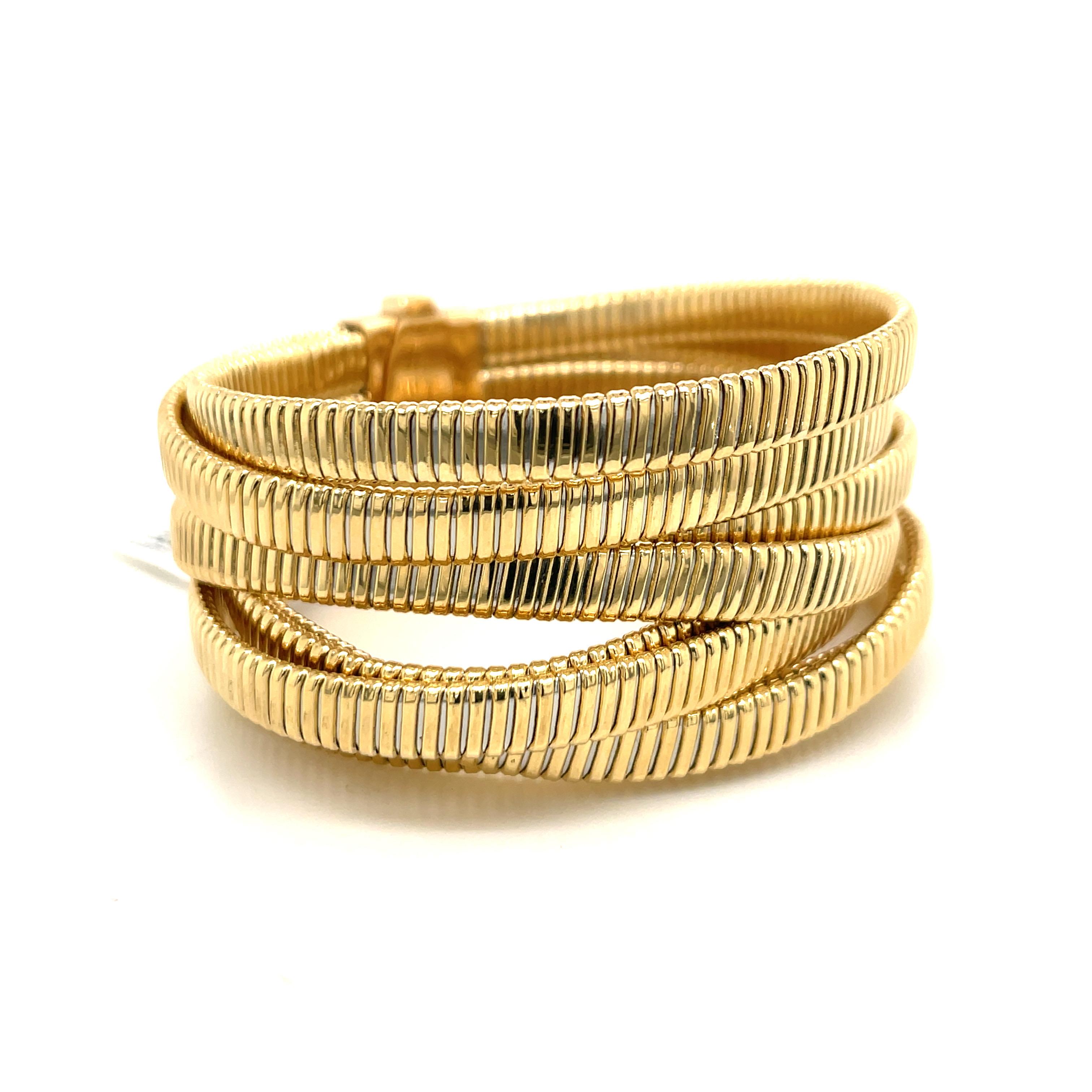 Contemporain Bracelet large tubogas italien 8 rangées en or jaune 18 carats 66.1 grammes en vente