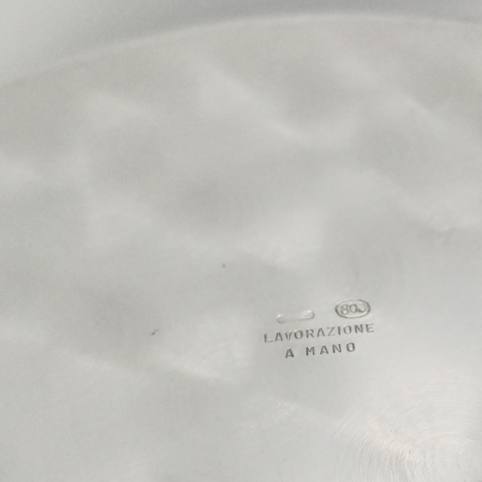 Italian 800 silver bowl embossed and chiseled with strelitzia flowers For Sale 4