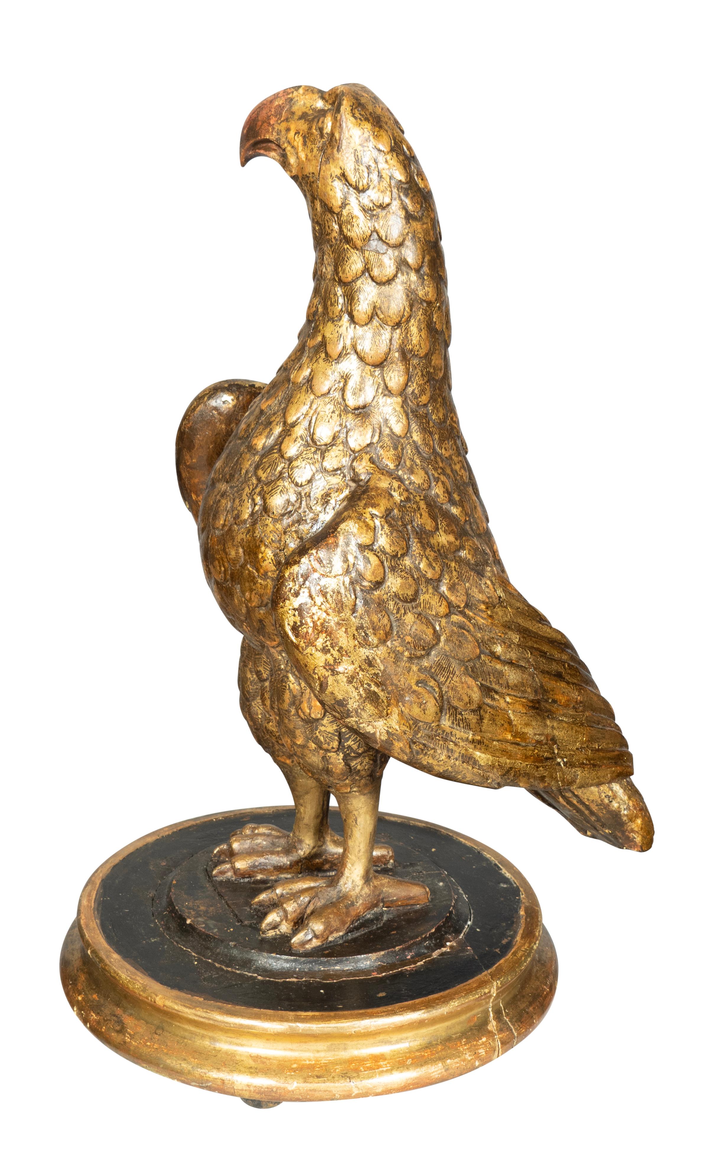 Figura italiana de madera dorada de águila del siglo VIII en Bueno estado para la venta en Essex, MA