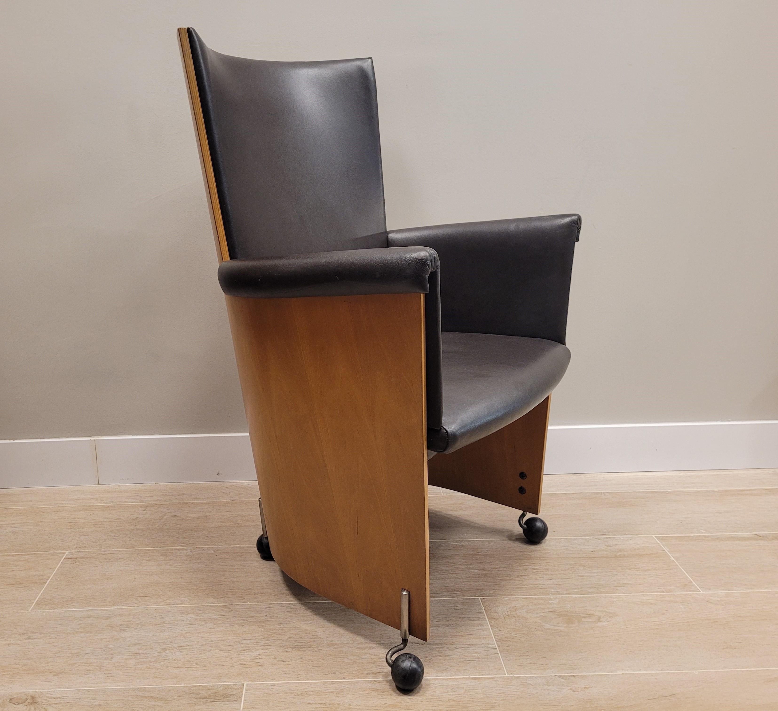 Paire italienne des années 90  Fauteuils Incontro 5080 Massimo & Lella Vignelli pour Bernini en vente 1