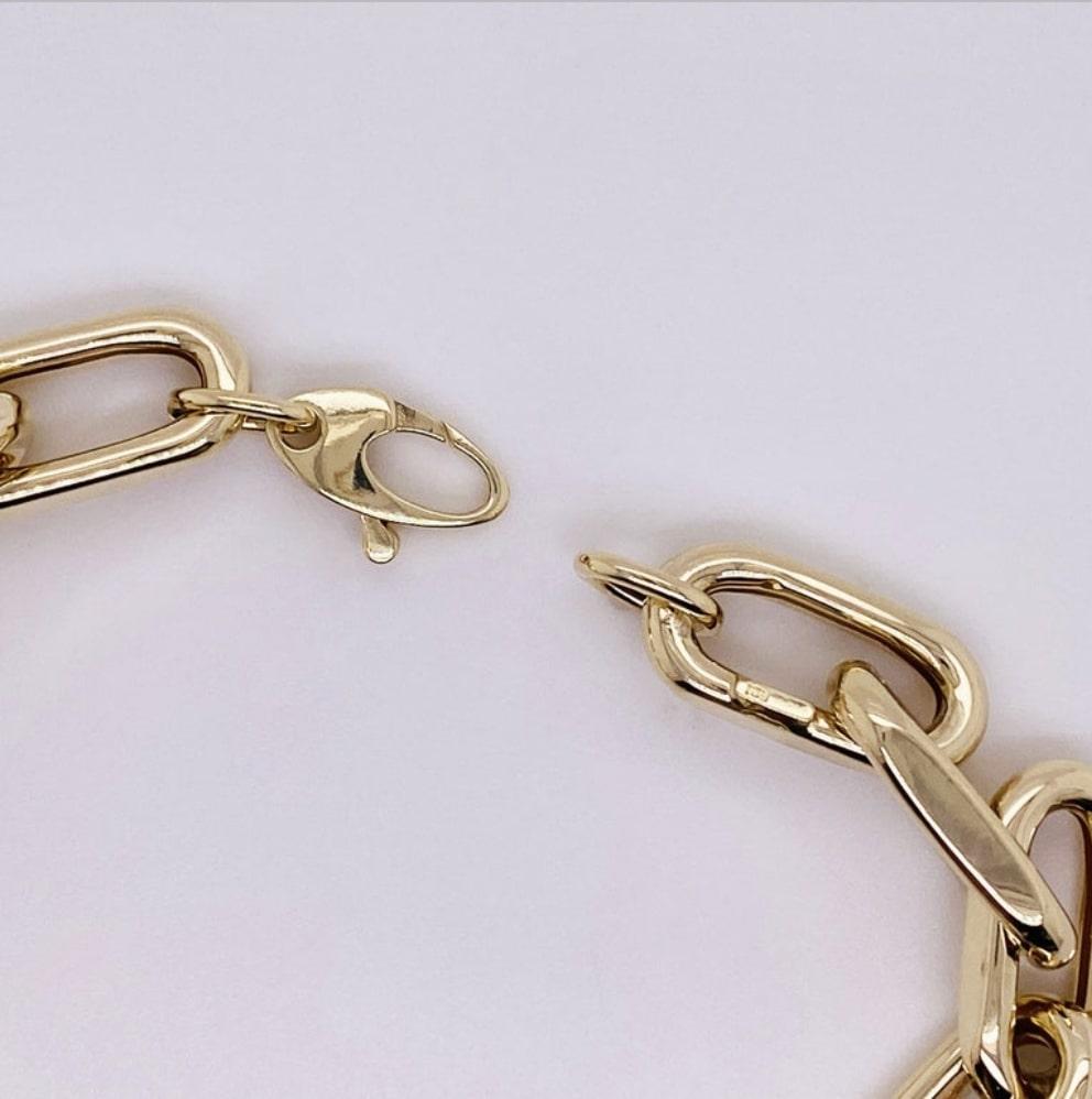 Contemporary Italian 9mm Large Paperclip Link Bracelet, Lightweight 14k Yellow Gold Design LV For Sale