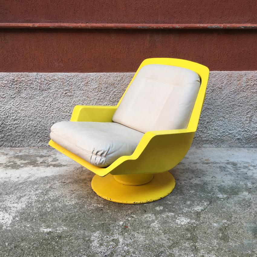 Italian Abs and Leather Space Age Armchair by Richard Neagle for Sormani, 1960s 3