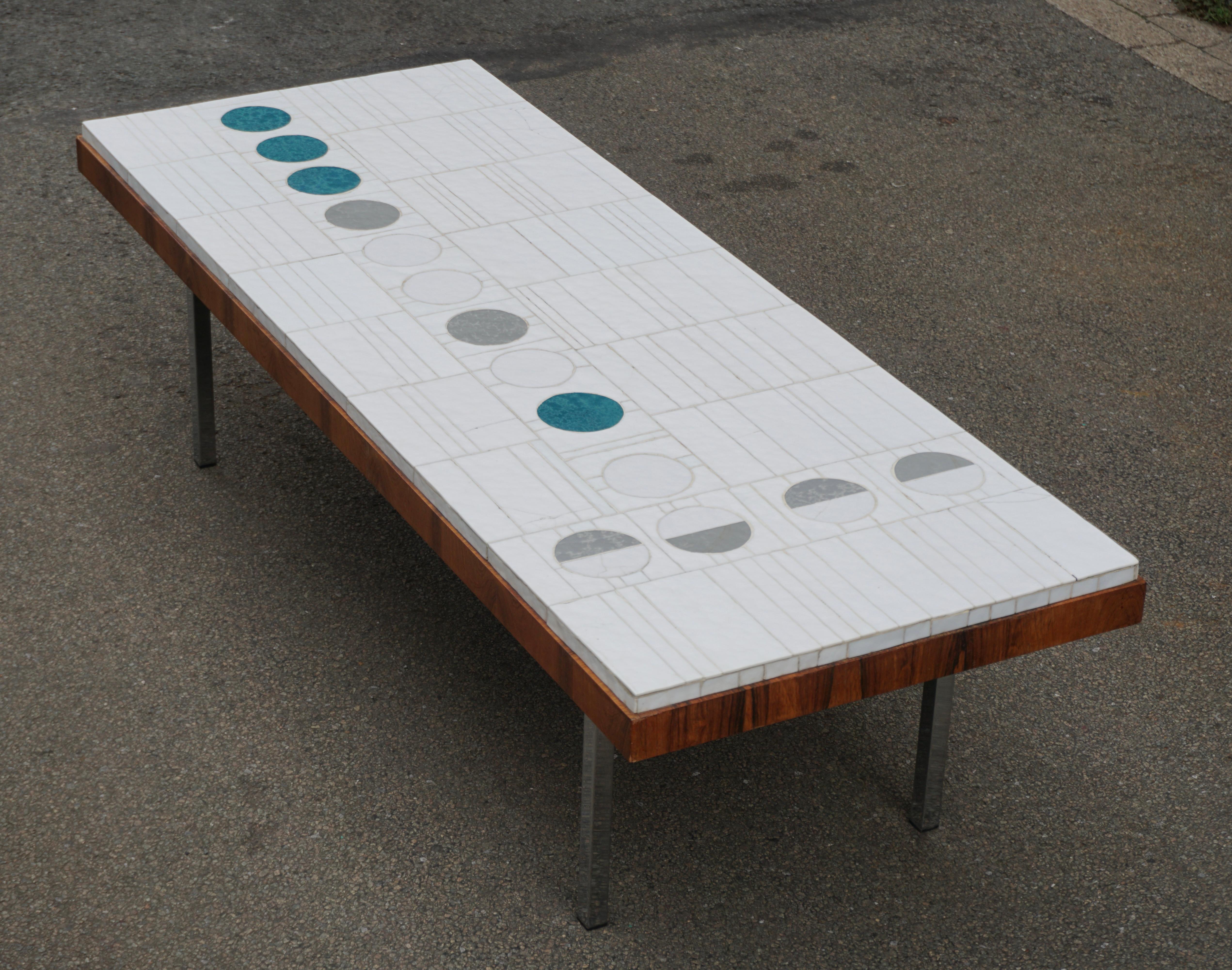 Table basse italienne en carreaux abstraits dans le style de Pia Manu Bon état - En vente à Antwerp, BE