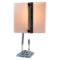 Lampada da tavolo italiana in acrilico e plexiglas di Pauil Mayen