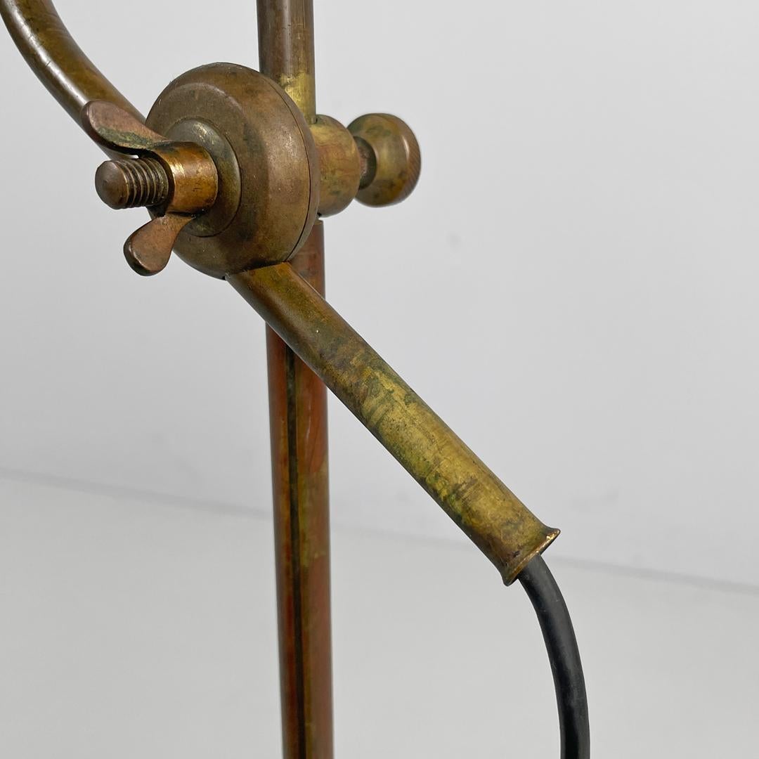 Italian adjustable brass and glass table lamp with ceramic switch, early 1900s 11