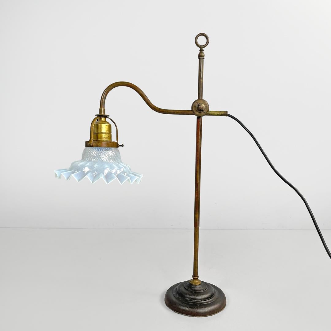 Italian adjustable brass and glass table lamp with ceramic switch, early 1900s In Fair Condition In MIlano, IT