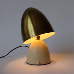 Lampada da tavolo italiana regolabile in ottone e metallo laccato, anni '50