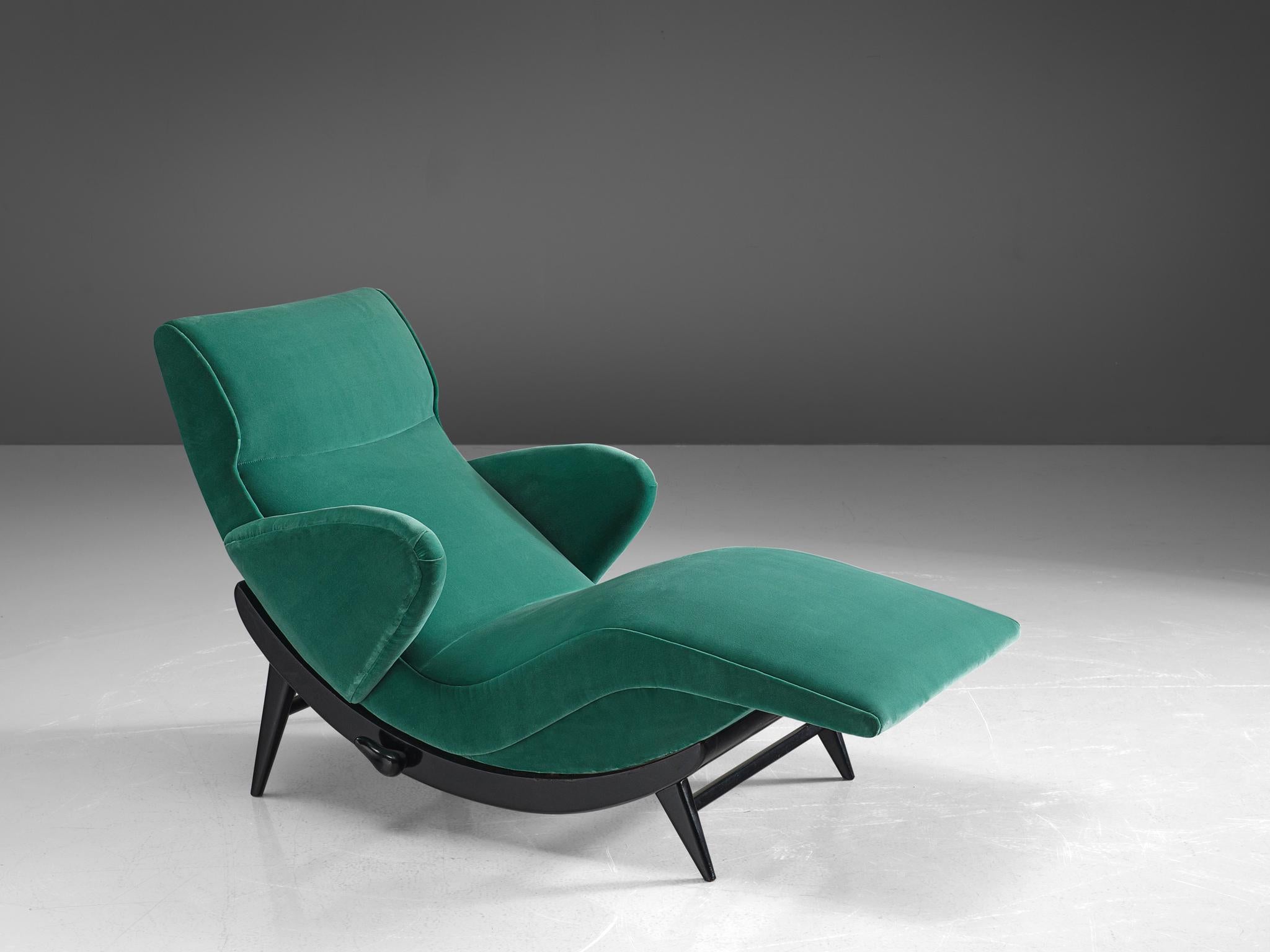 Italian Adjustable Chaise Longue Upholstered in Green Velvet 1
