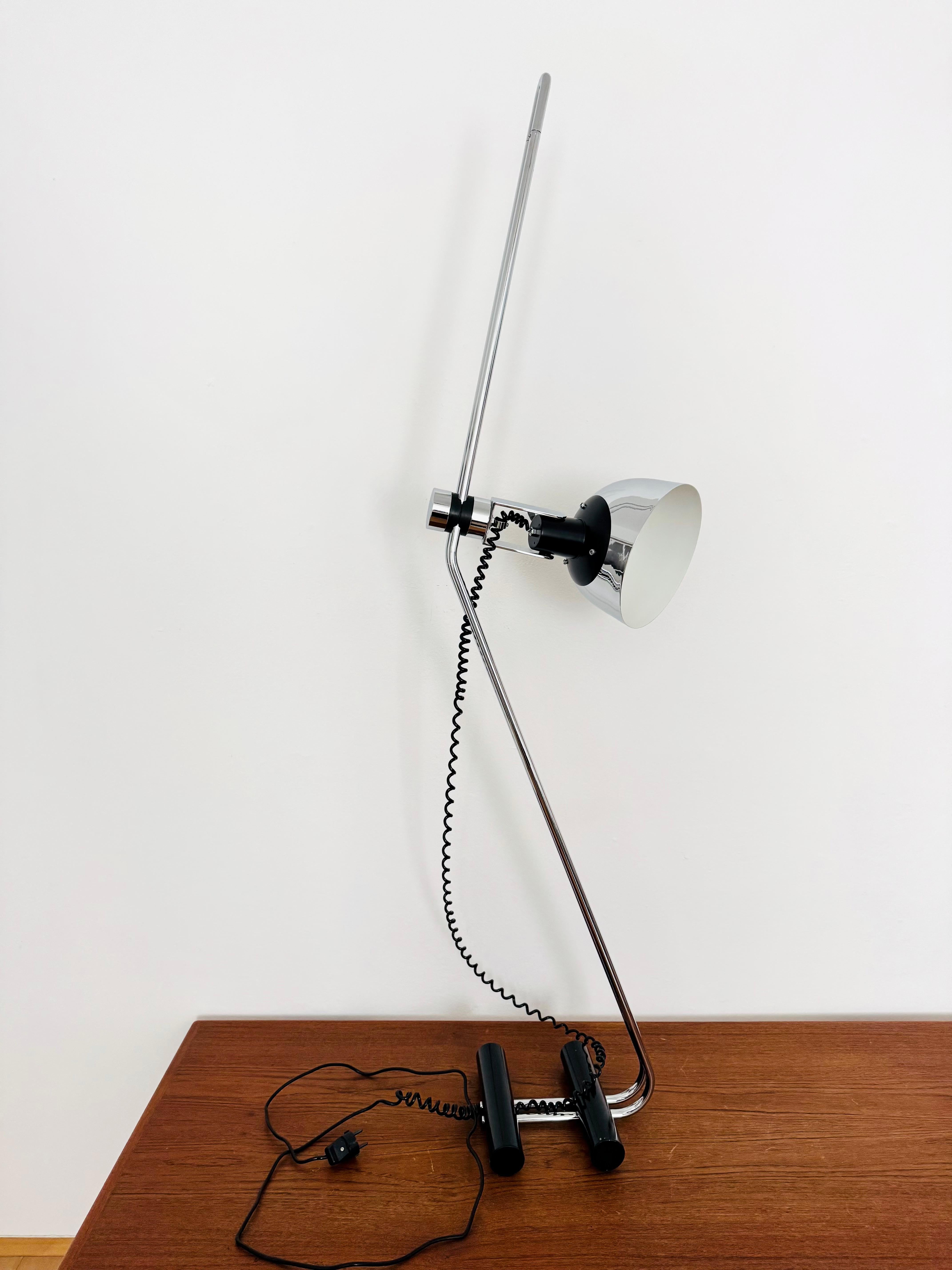Italienische verstellbare verchromte Stehlampe im Angebot 7