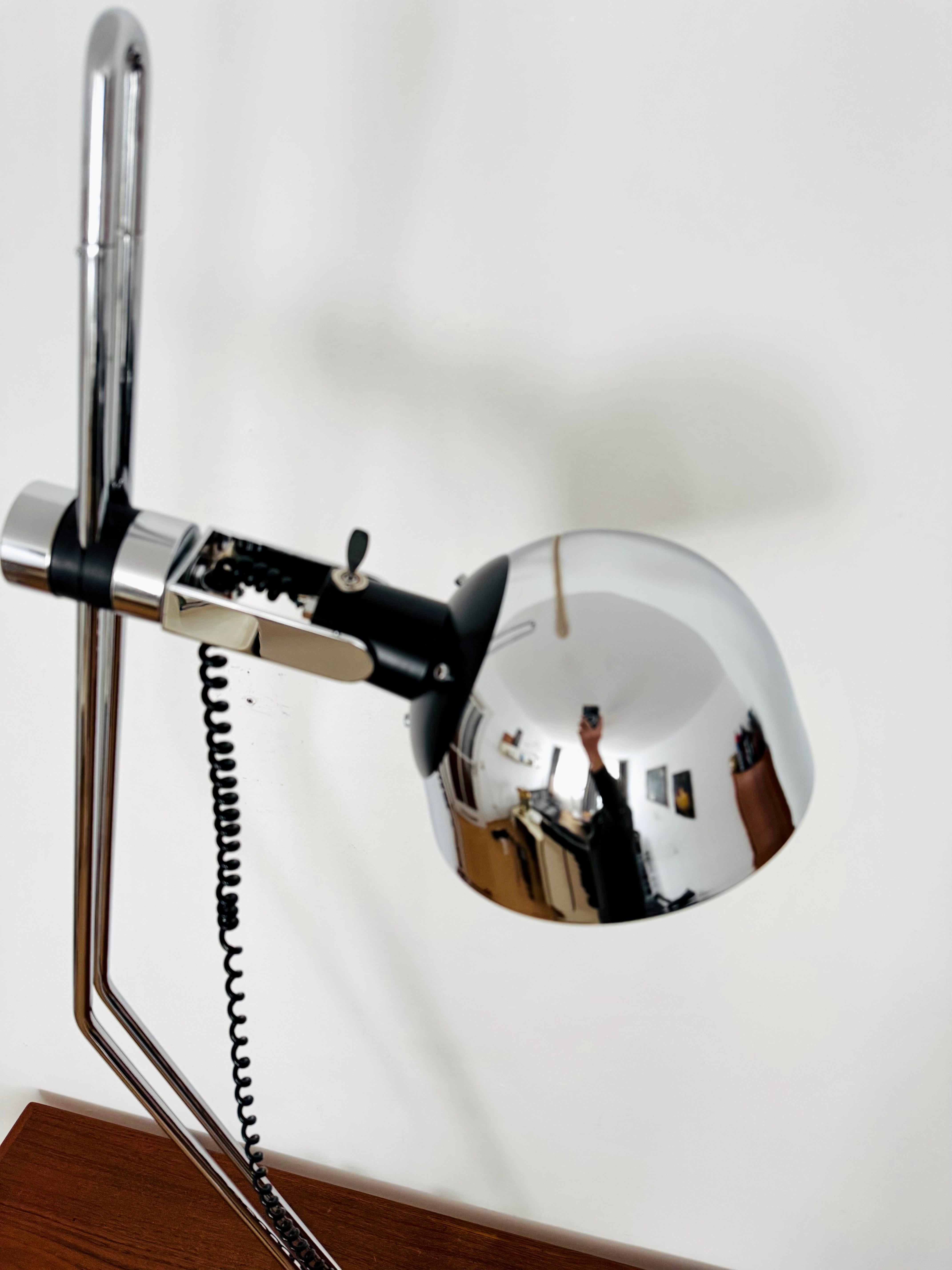 Italienische verstellbare verchromte Stehlampe im Angebot 9
