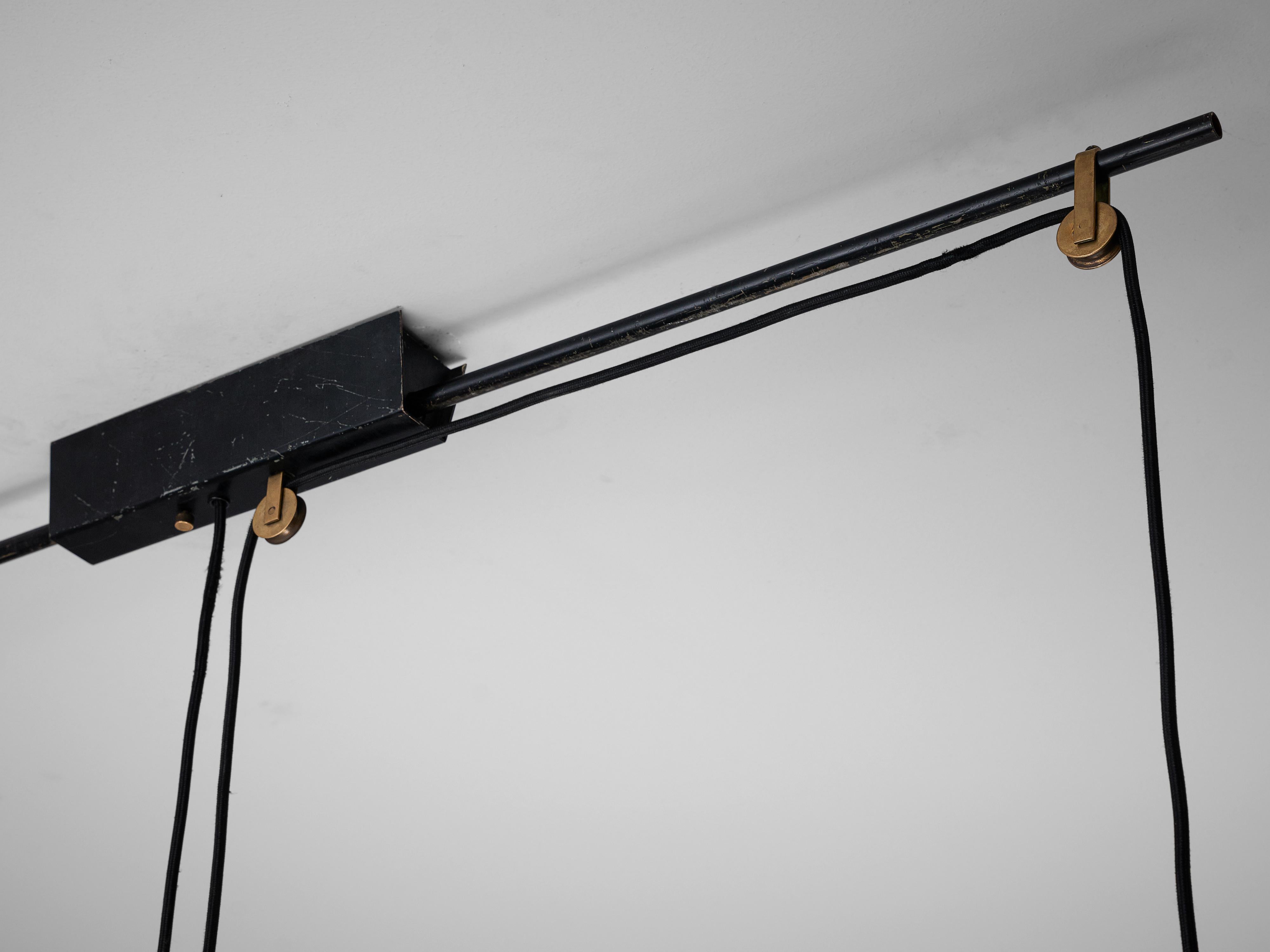 Italian Adjustable Counterweight Pendant Lamp 2