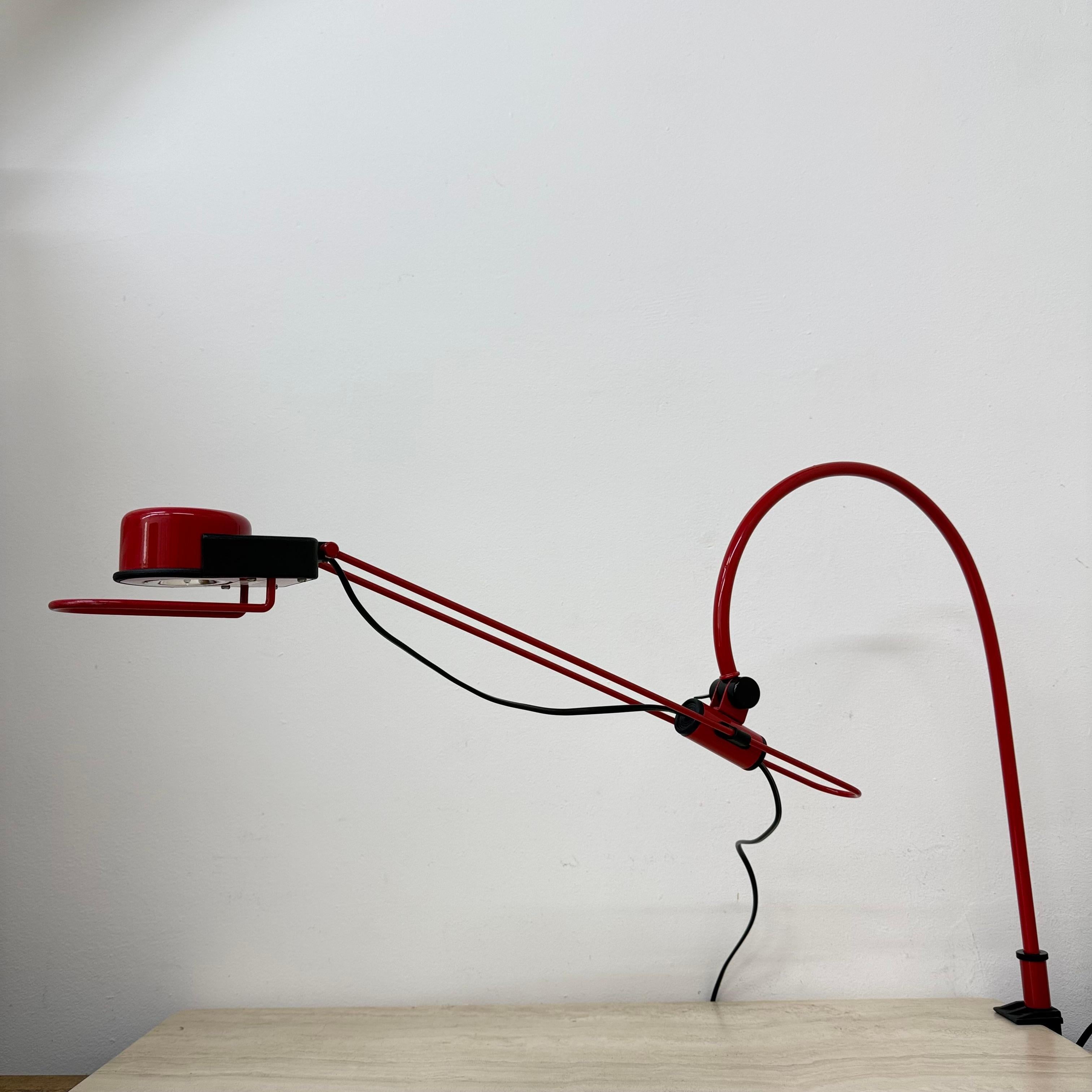 Lampada da tavolo regolabile italiana di Vico Magistretti, anni '80 in vendita 6
