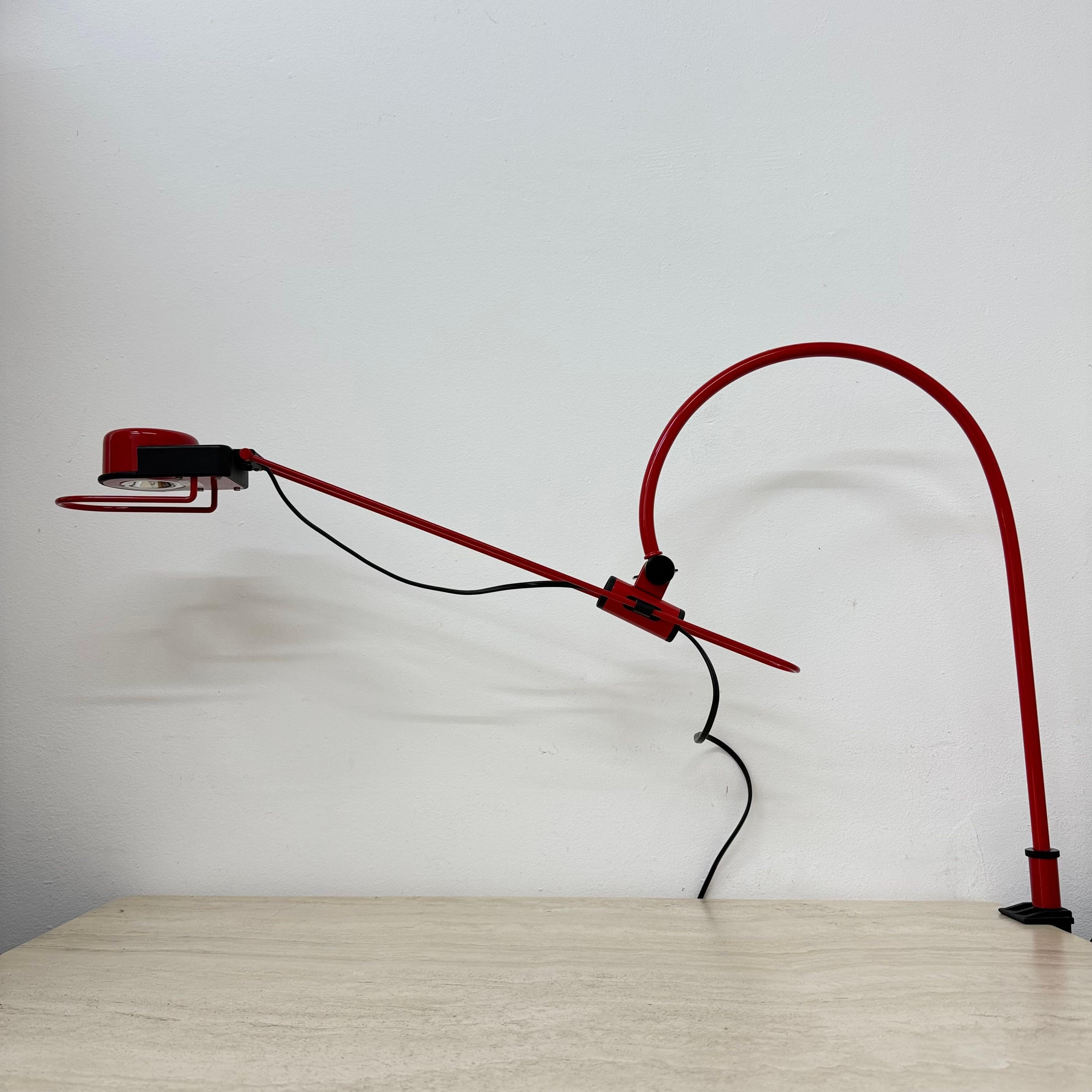 Lampada da tavolo regolabile italiana di Vico Magistretti, anni '80 in vendita 9