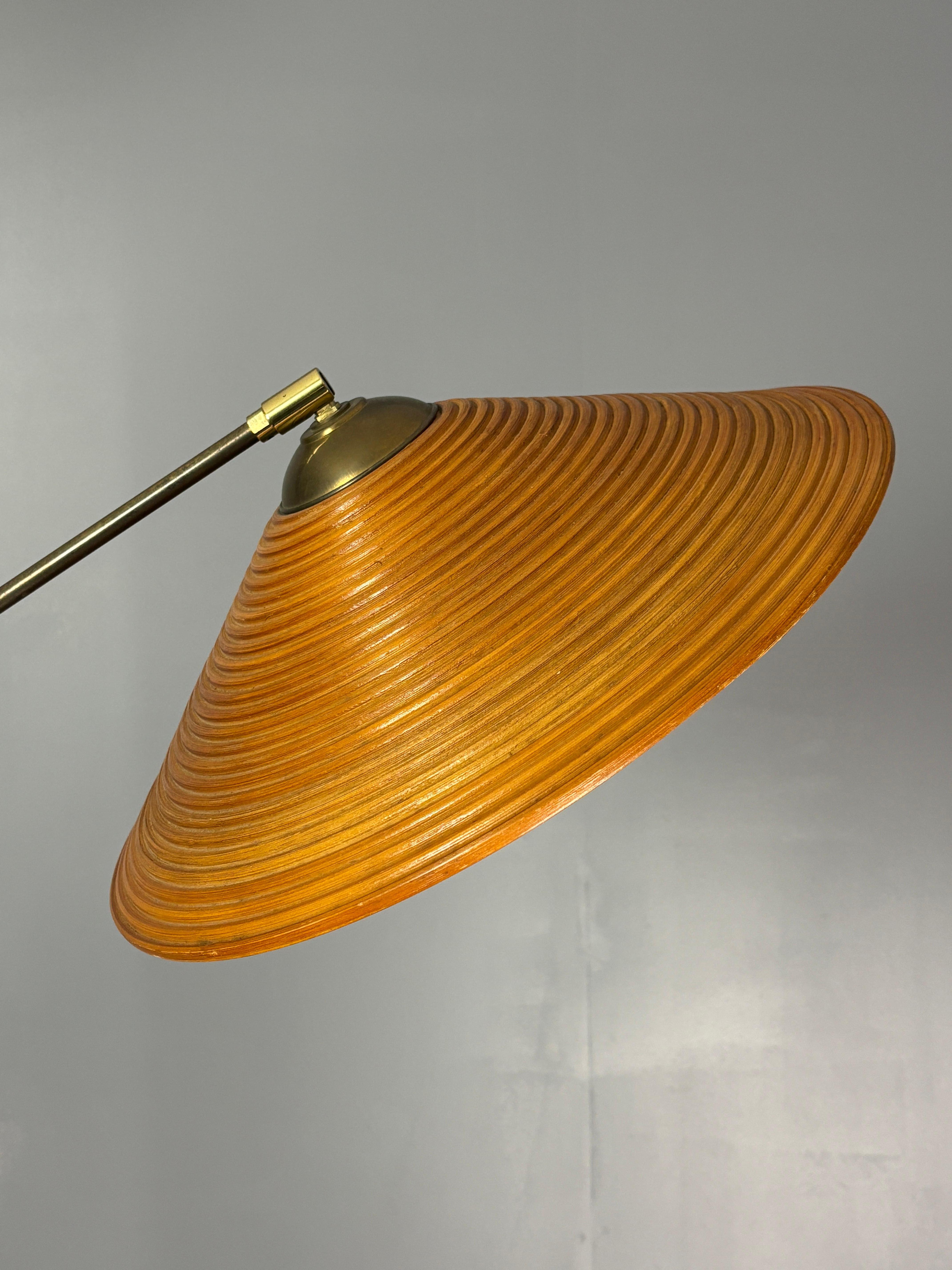 Italian Adjustable Floor Lamp in Pencil Reed, Bamboo, Rattan and Brass, 1970s For Sale 4