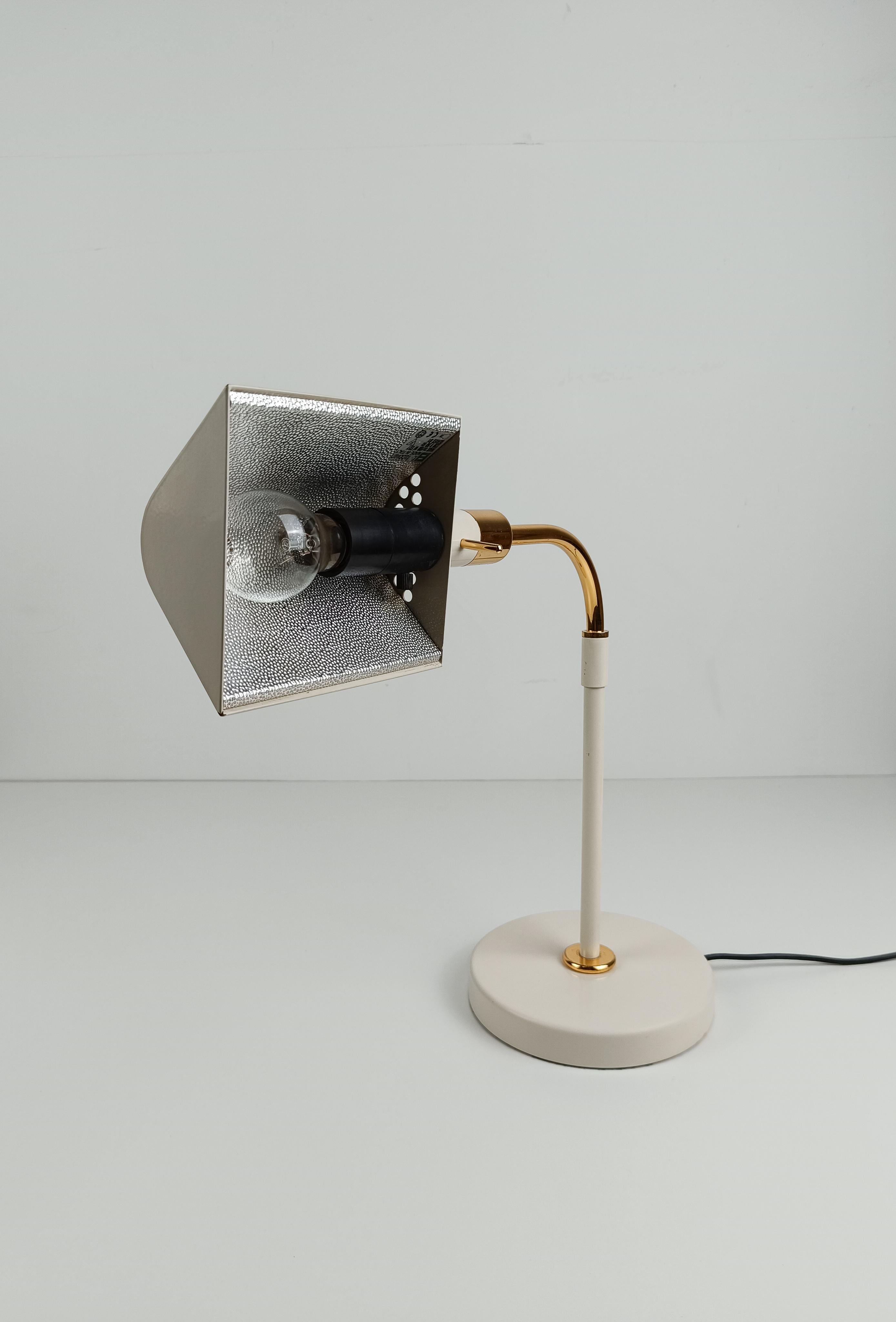 Italian Adjustable Table Lamp in Ivory White & Gilded Metal By F. Fabbian, 70s For Sale 3
