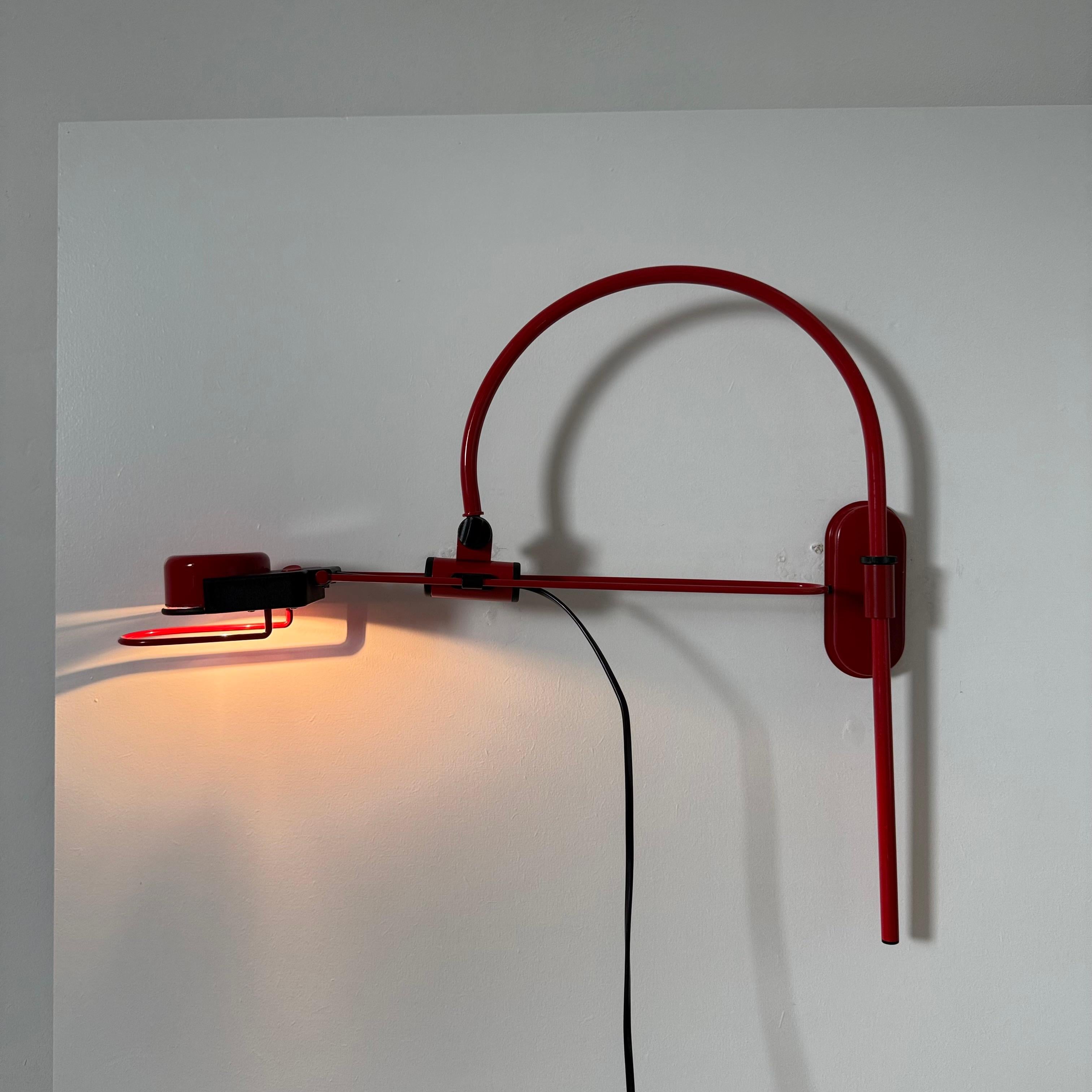 Applique réglable italienne par Vico Magistretti, 1980 en vente 1
