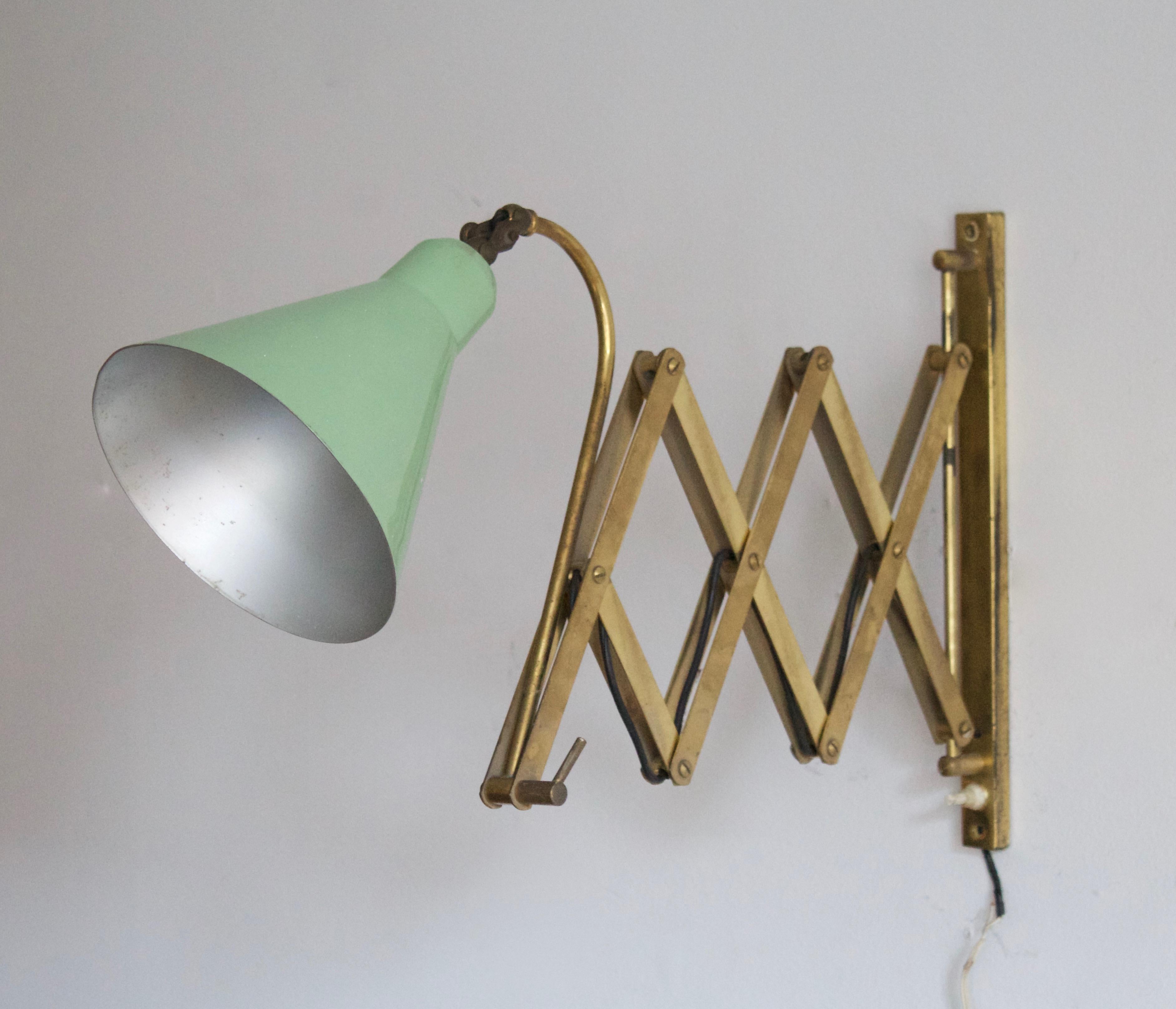 Mid-Century Modern Italian, Adjustable Wall Light, Brass, Green Lacquered Metal, Italy, 1940s