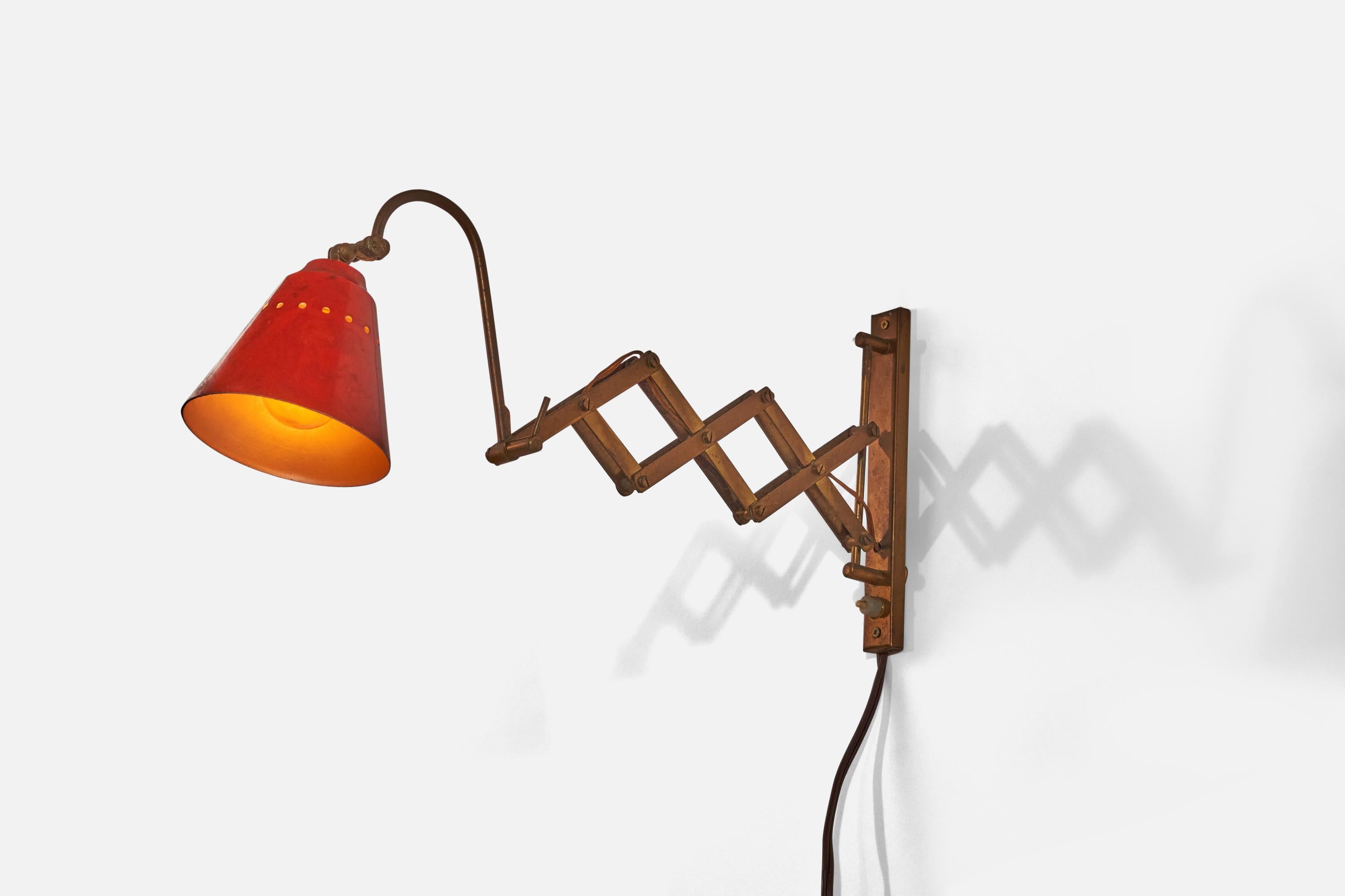 Mid-20th Century Italian, Adjustable Wall Light, Brass, Red Lacquered Metal, Italy, 1940s