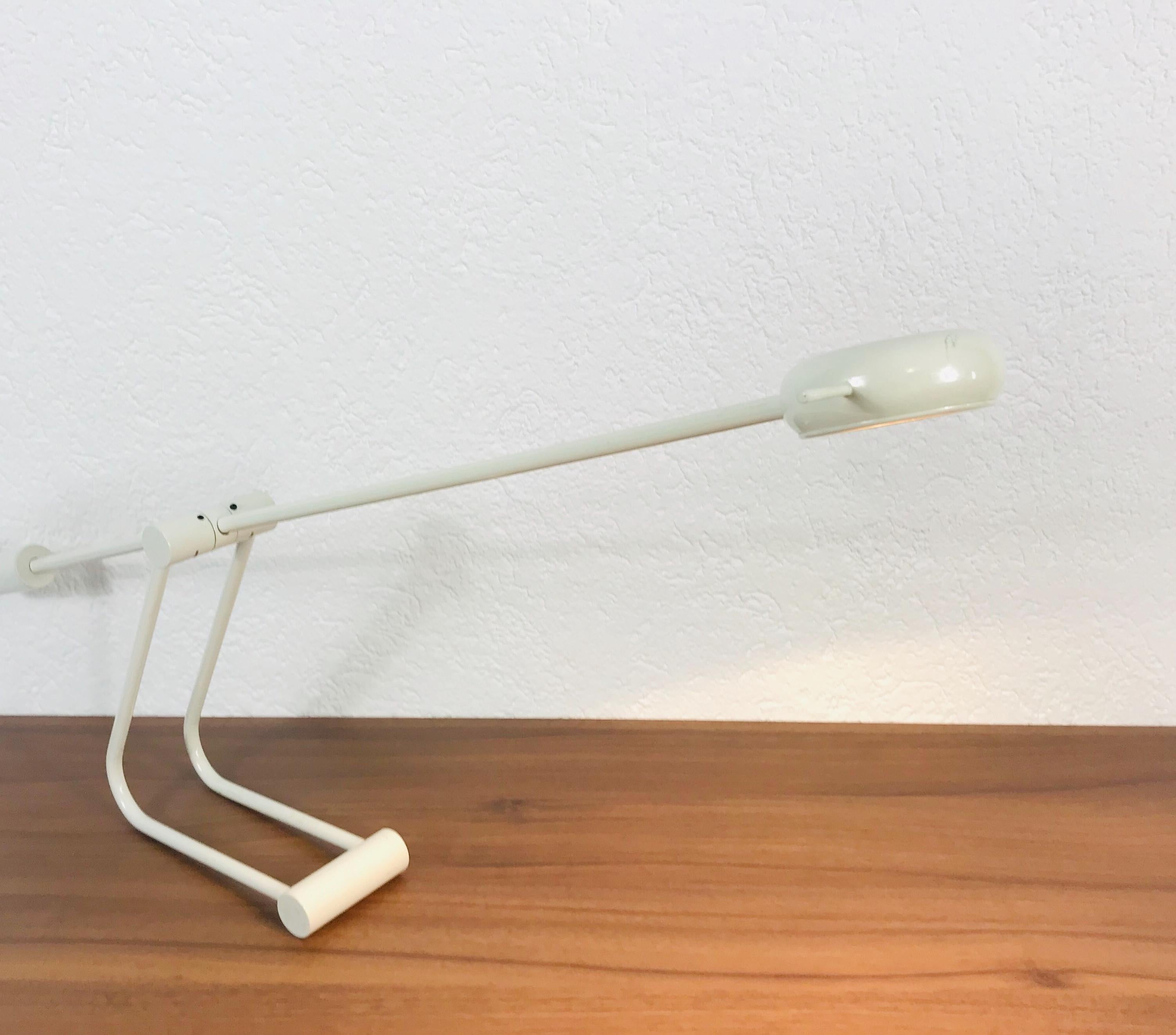 Italian Adjustable White Metal Table Lamp, 1980s For Sale 2