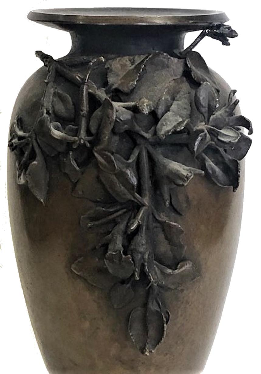 Italian Aesthetic Period Bronze Vase, Late 19th Century 3