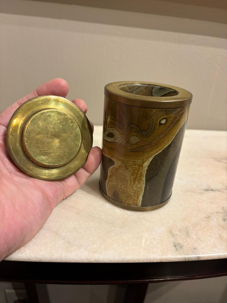 Italian Agate Hard Stone Round Box With Lid, Brass Mounts For Sale 8