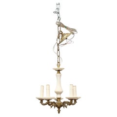 Italienischer Fünf-Licht-Kronleuchter aus Alabaster und Bronze, Mitte 20.