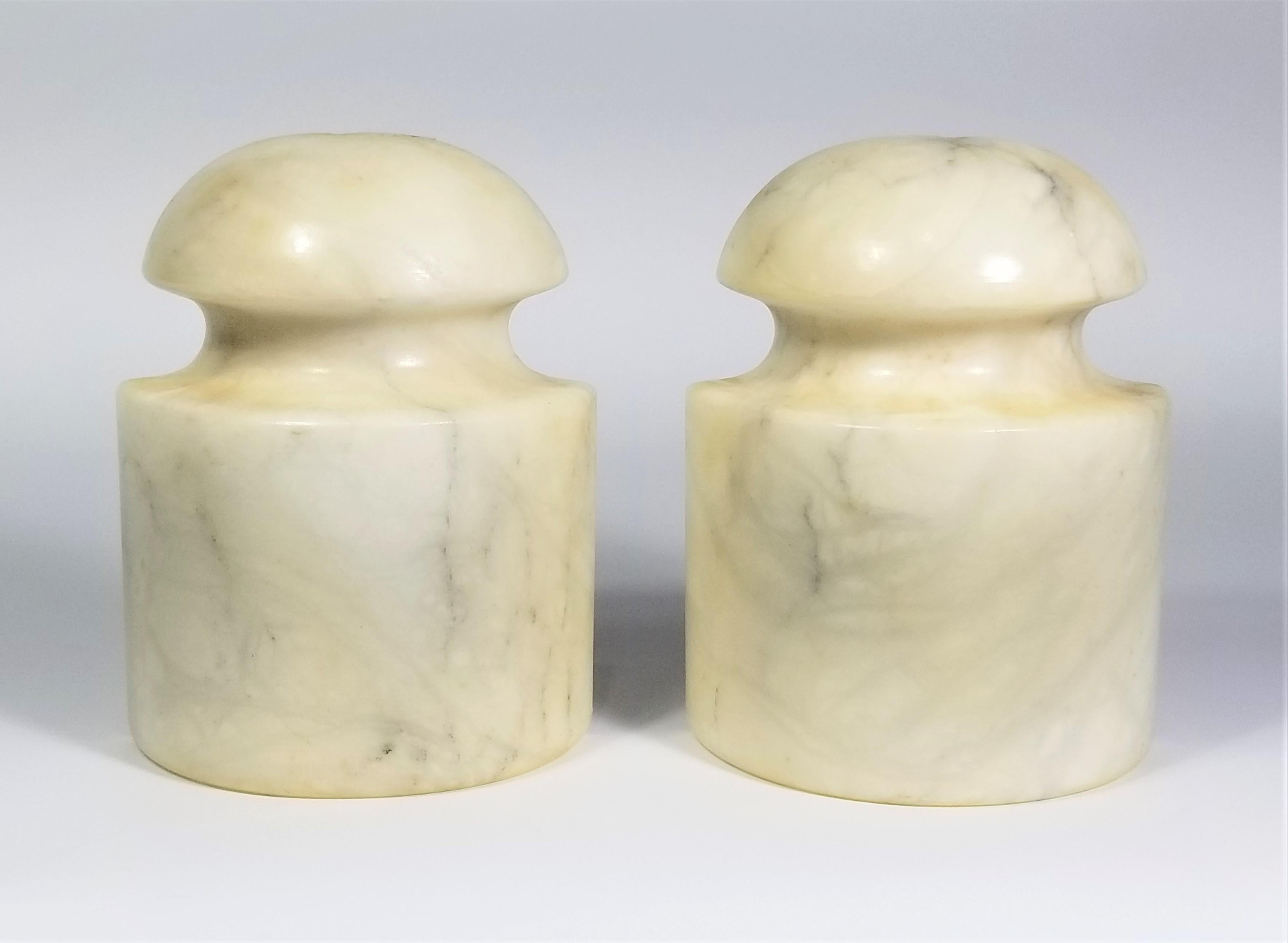 Italian Alabaster Bookends Made in Italy, Mid-Century  In Good Condition In New York, NY