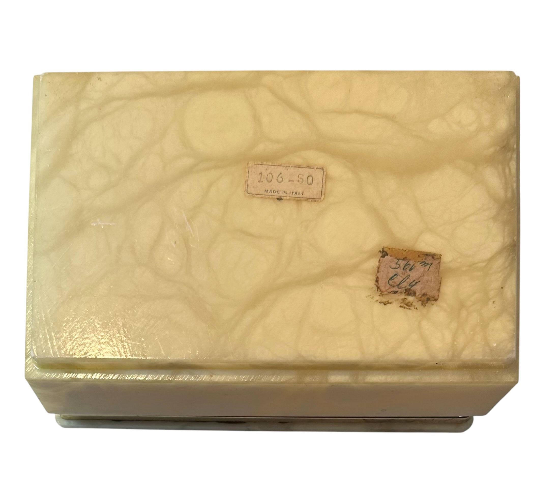 Caja de alabastro italiano en venta 4