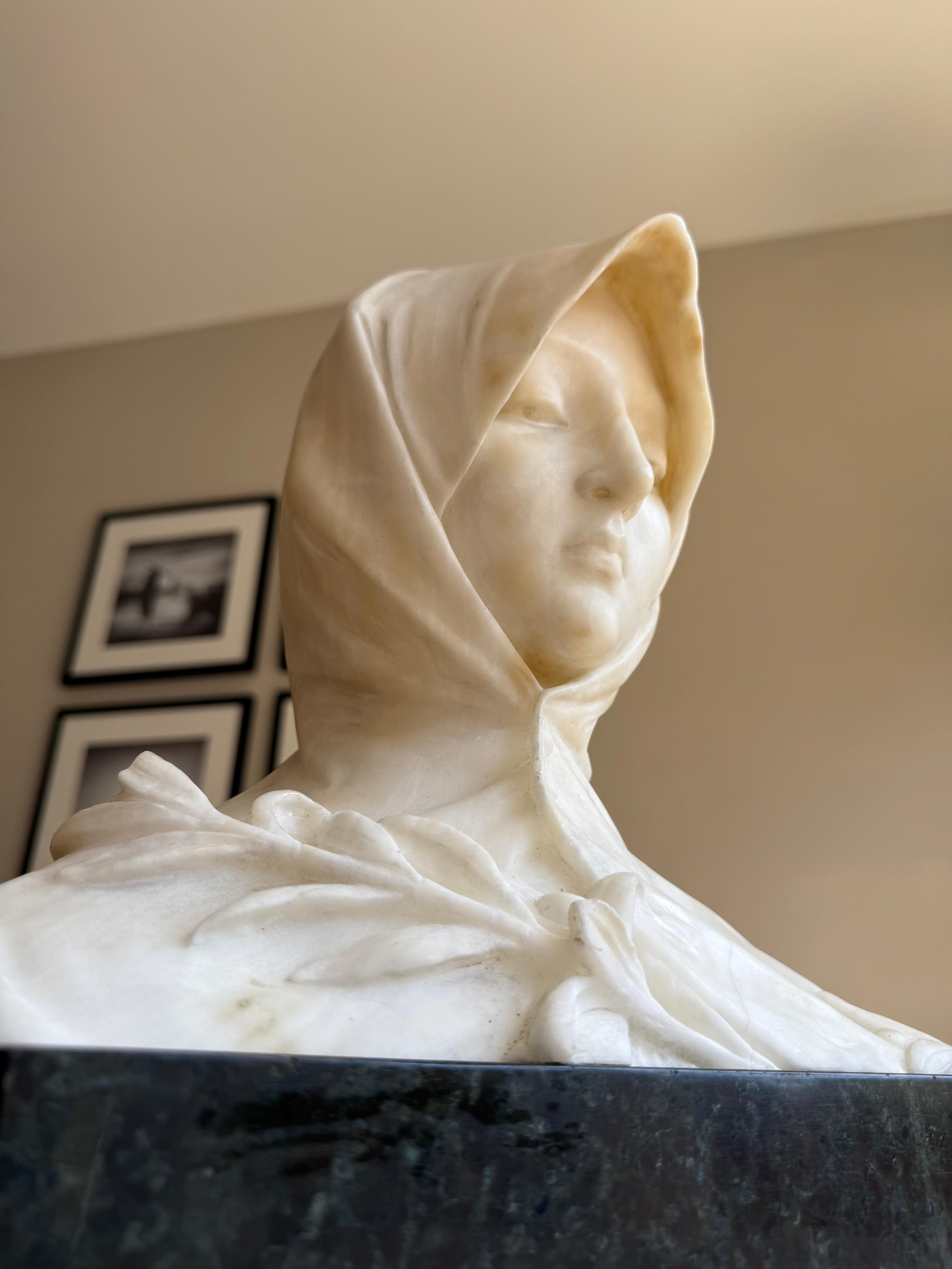 Buste italien d'une jeune femme, probablement Sainte Catherine de Sienne, vers 1890 en vente 12