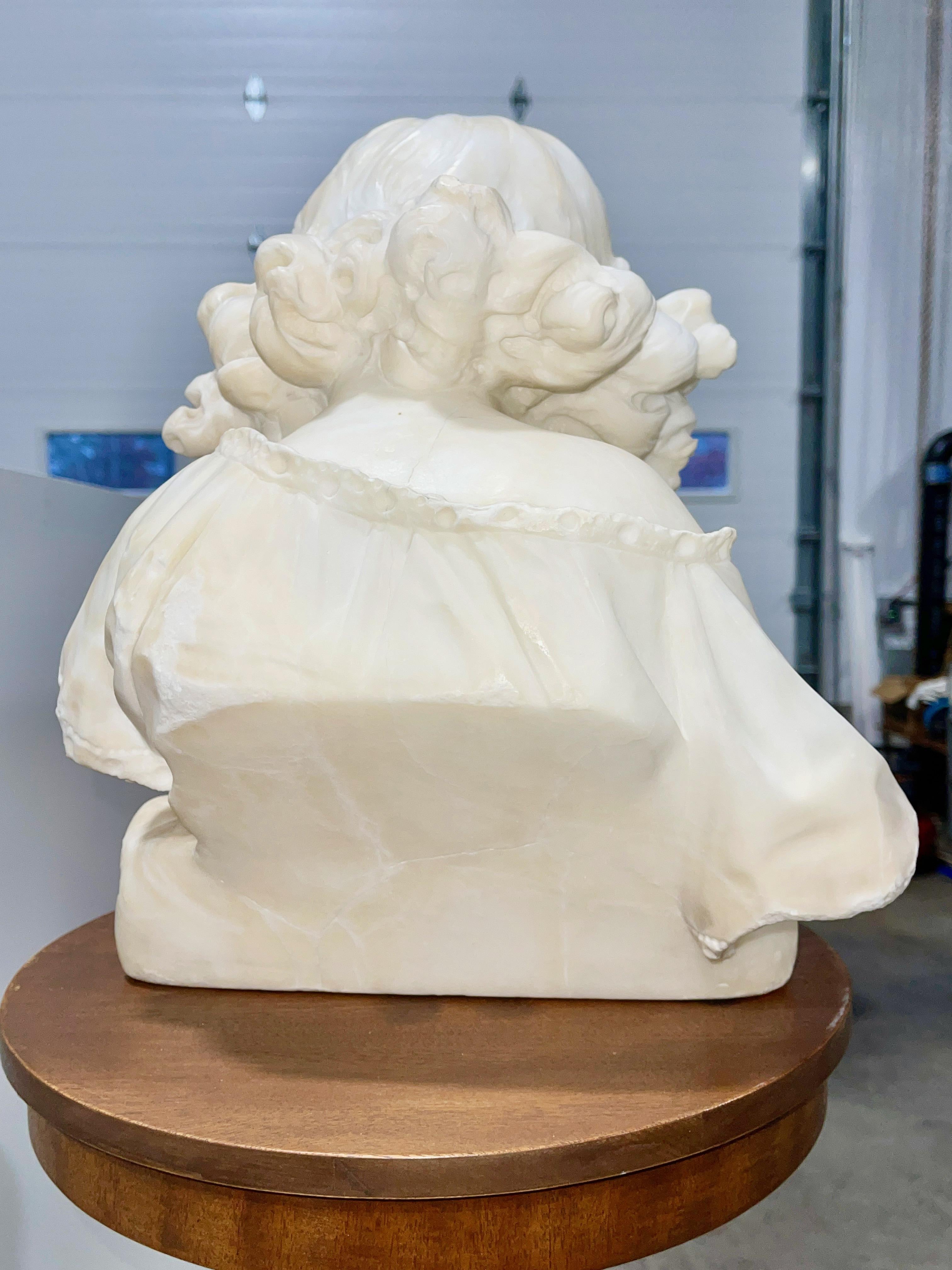 Italian Alabaster Bust of Girl Reading on Floor Pedestal For Sale 7