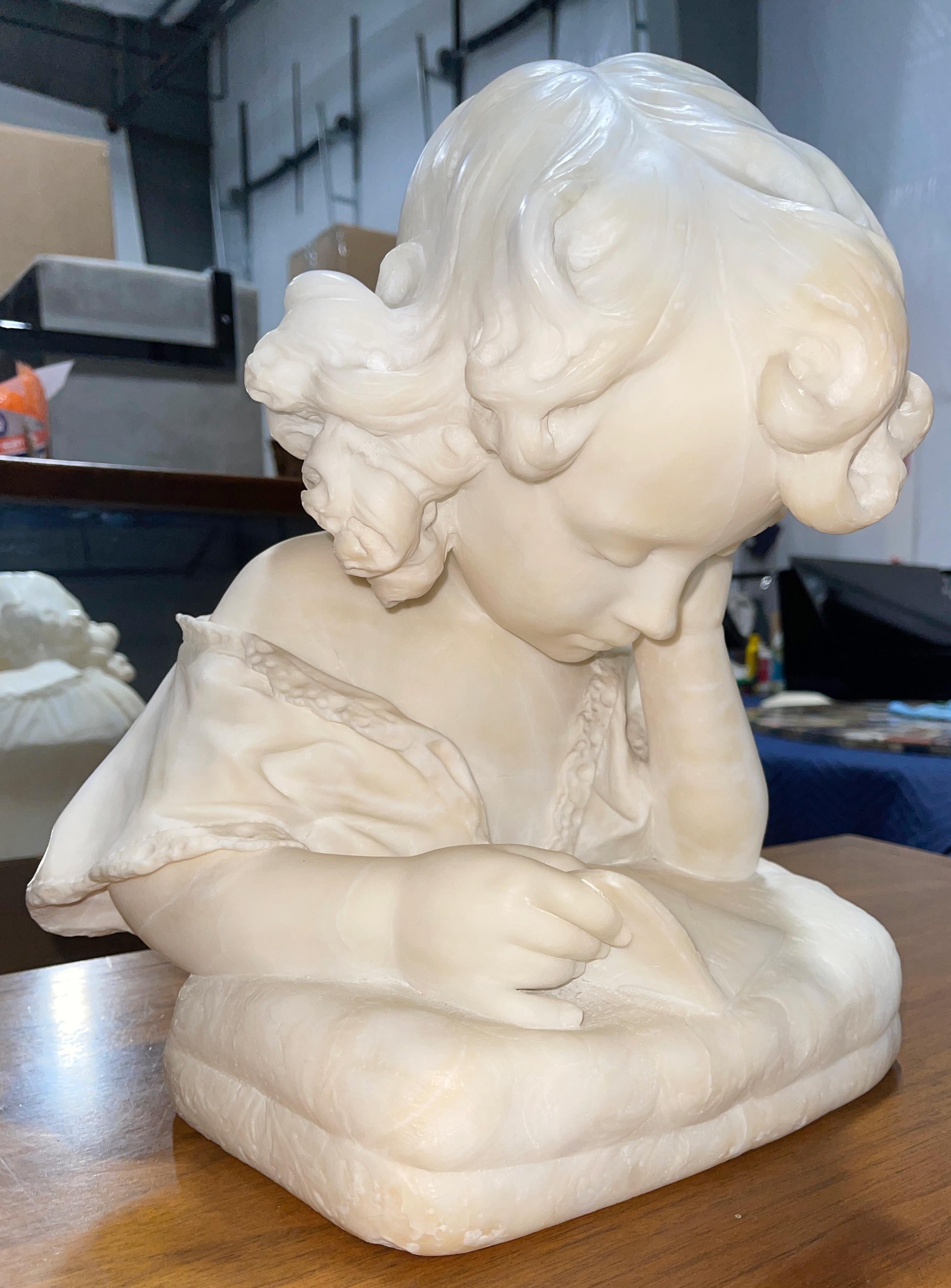 Early 20th Century Italian Alabaster Bust of Girl Reading on Floor Pedestal For Sale