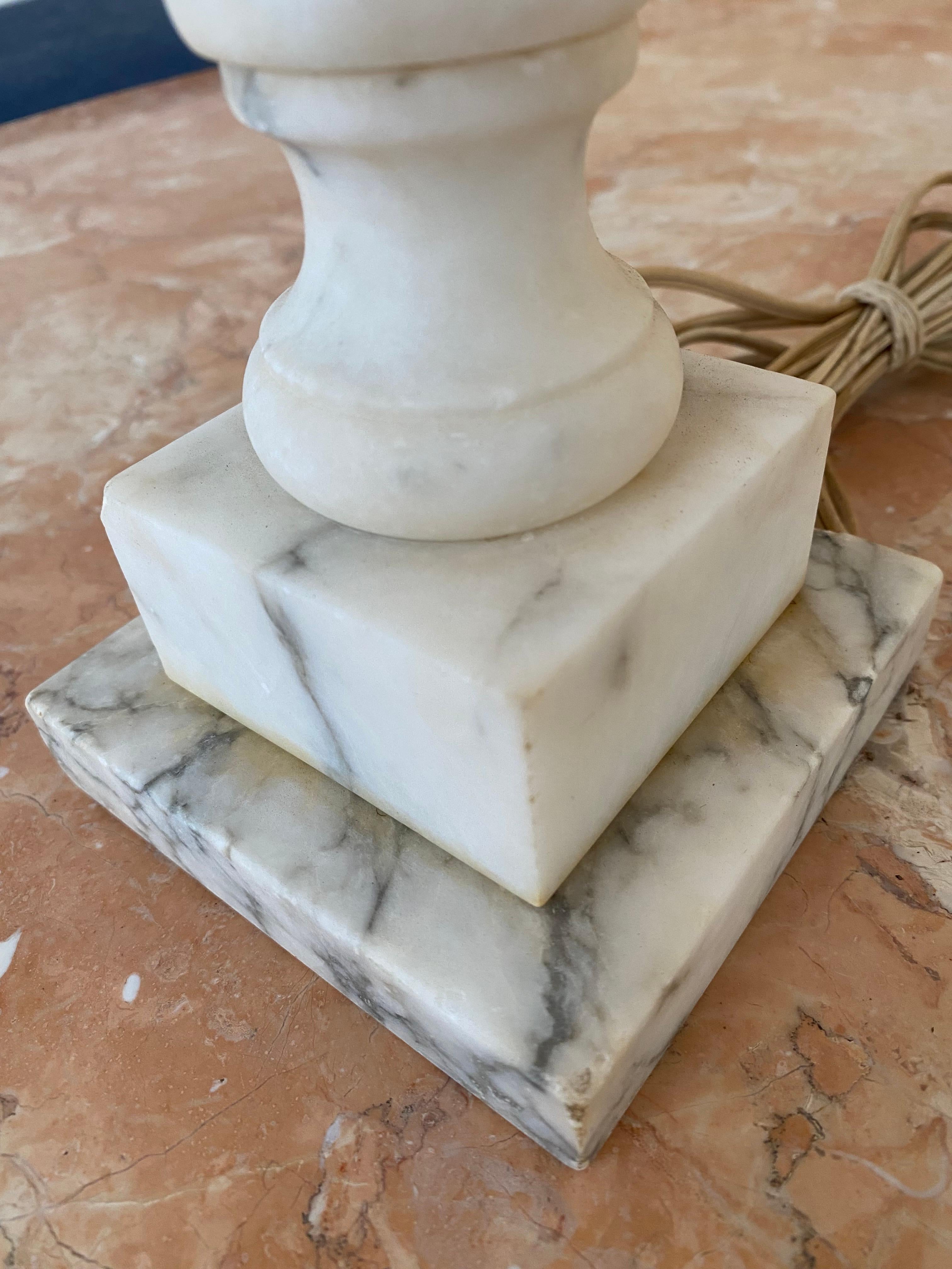 Italian Alabaster Lamp circa 1940s For Sale 4