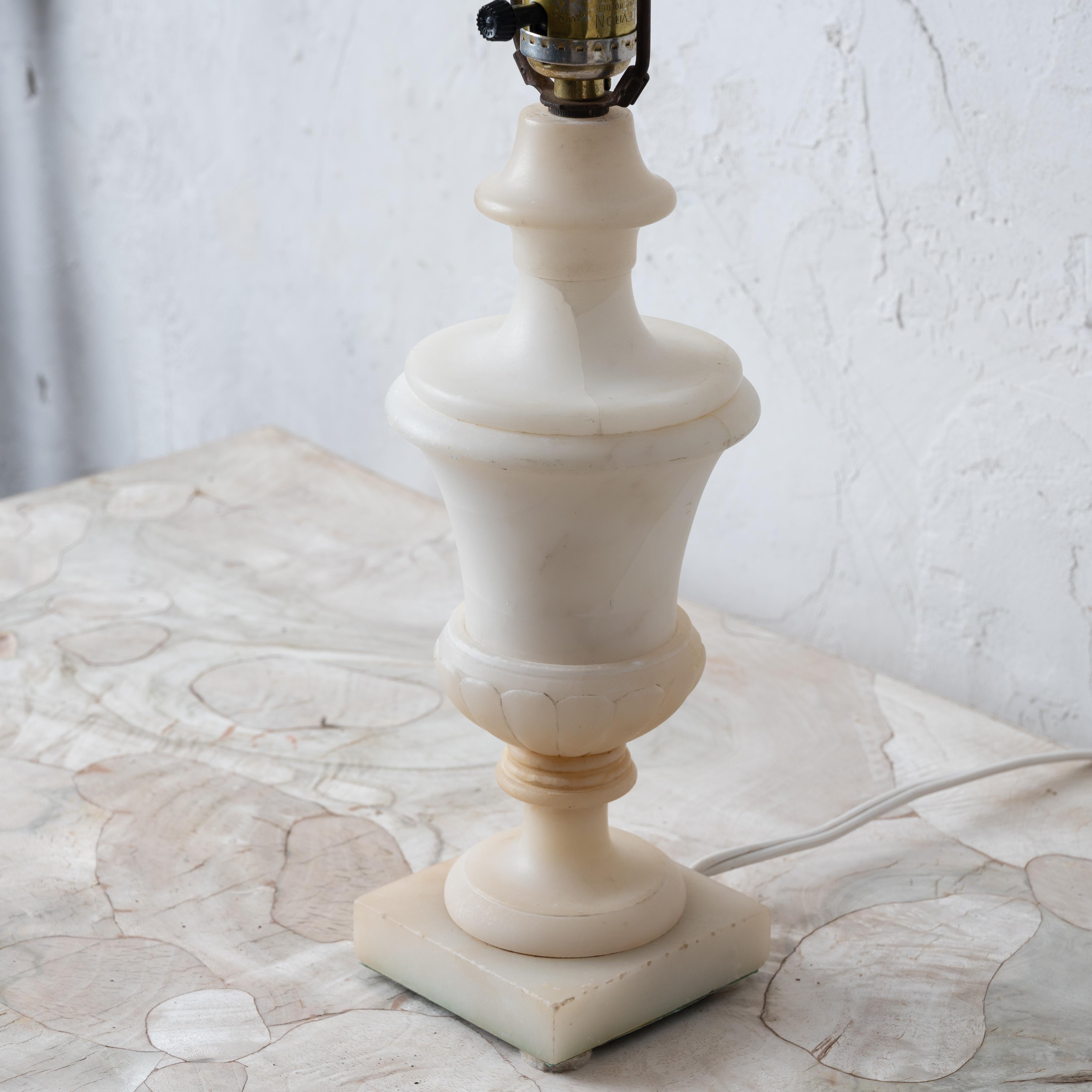 Italian Alabaster Lamp For Sale 1