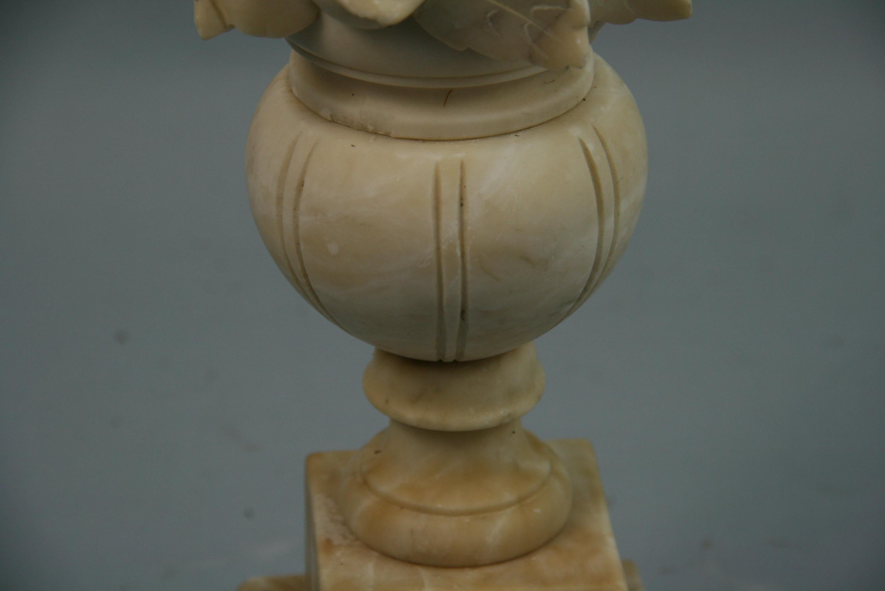Early 20th Century Italian Alabaster Lamp with Rose and Leaf Motif For Sale