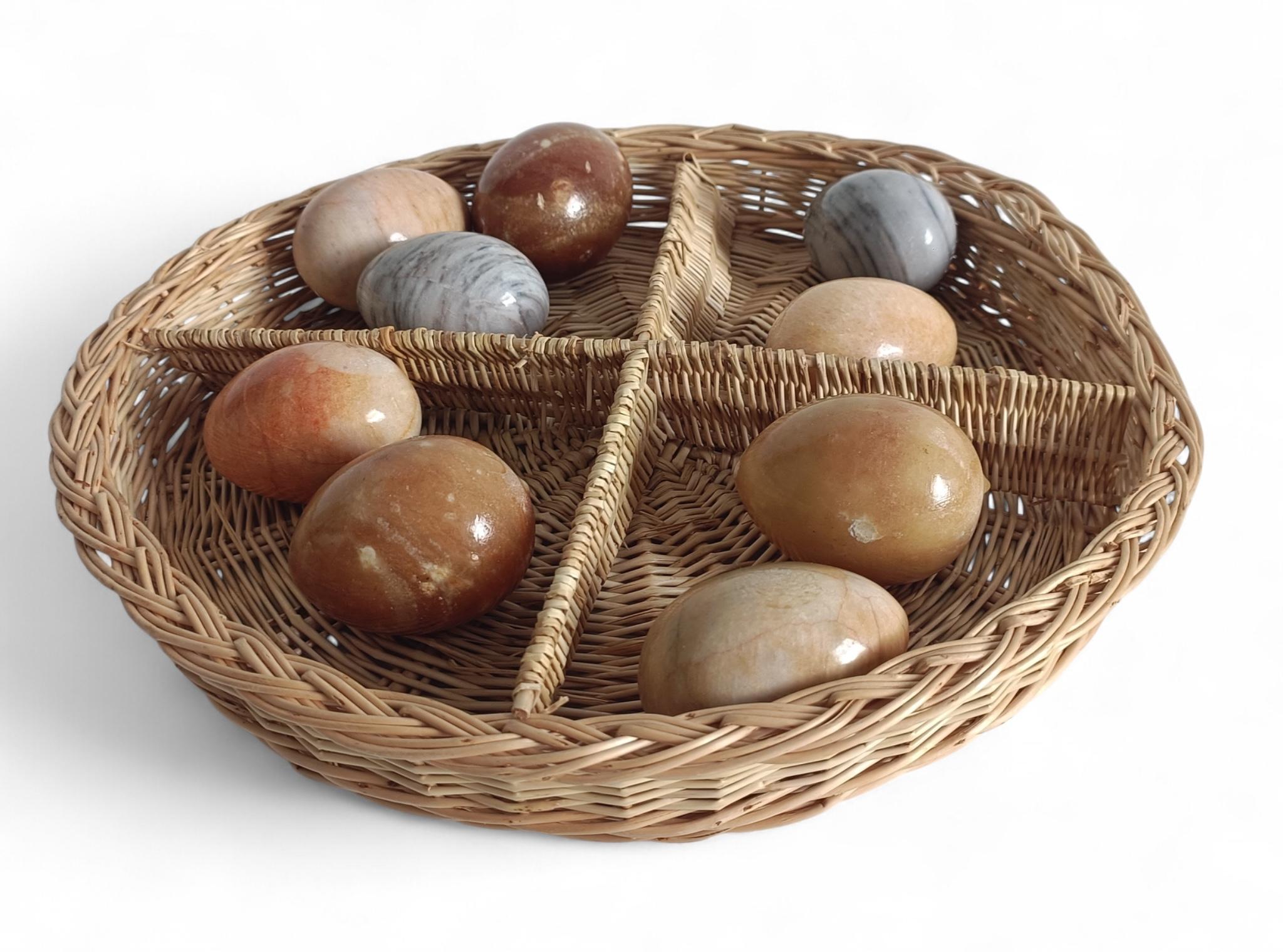 italien Italian Alabaster Marble and Onix Egg Sculptures, Set of Nine, 1970s en vente