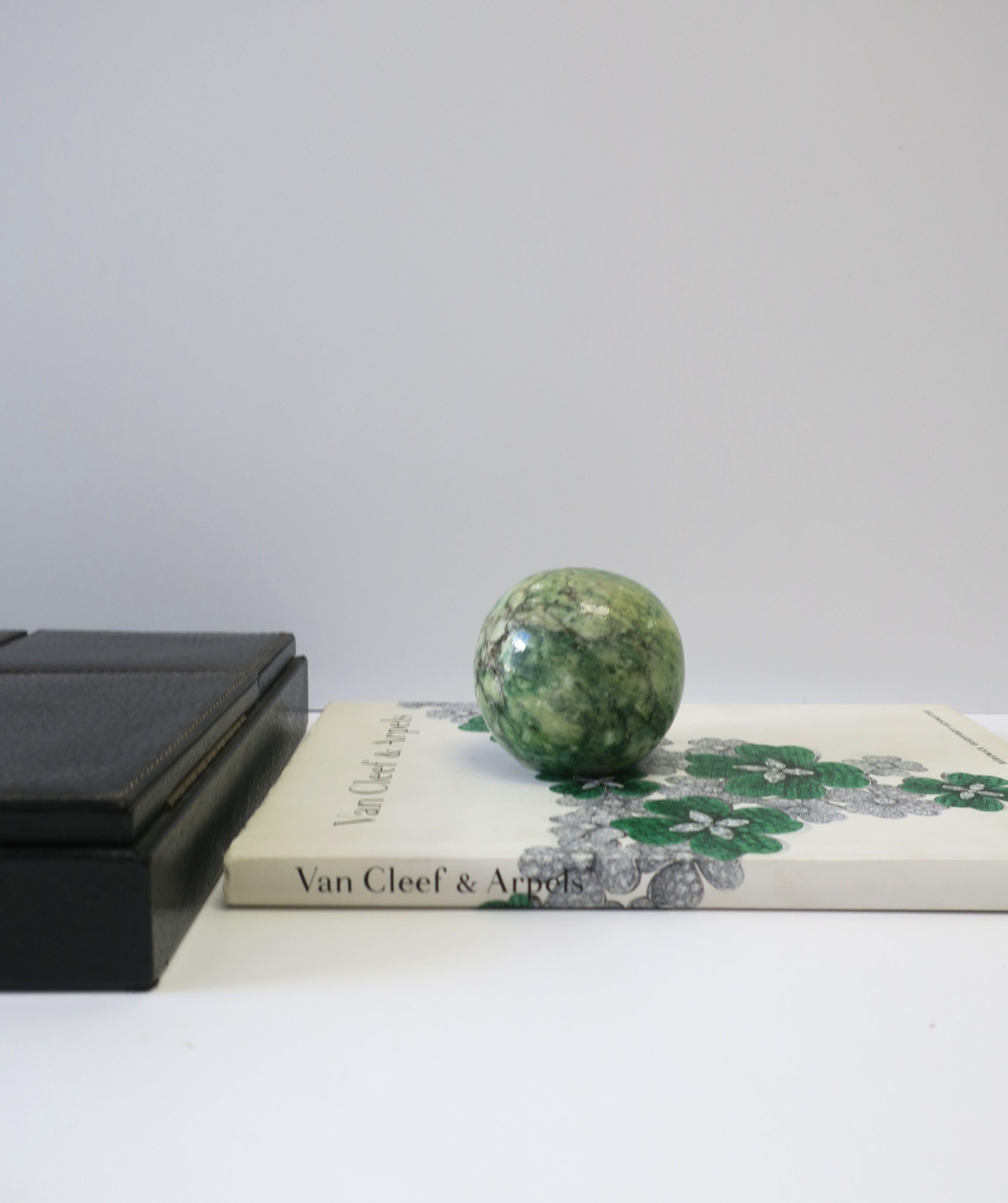 Italian Modern Alabaster Marble Sphere or Paperweight in Green and Black  In Good Condition For Sale In New York, NY