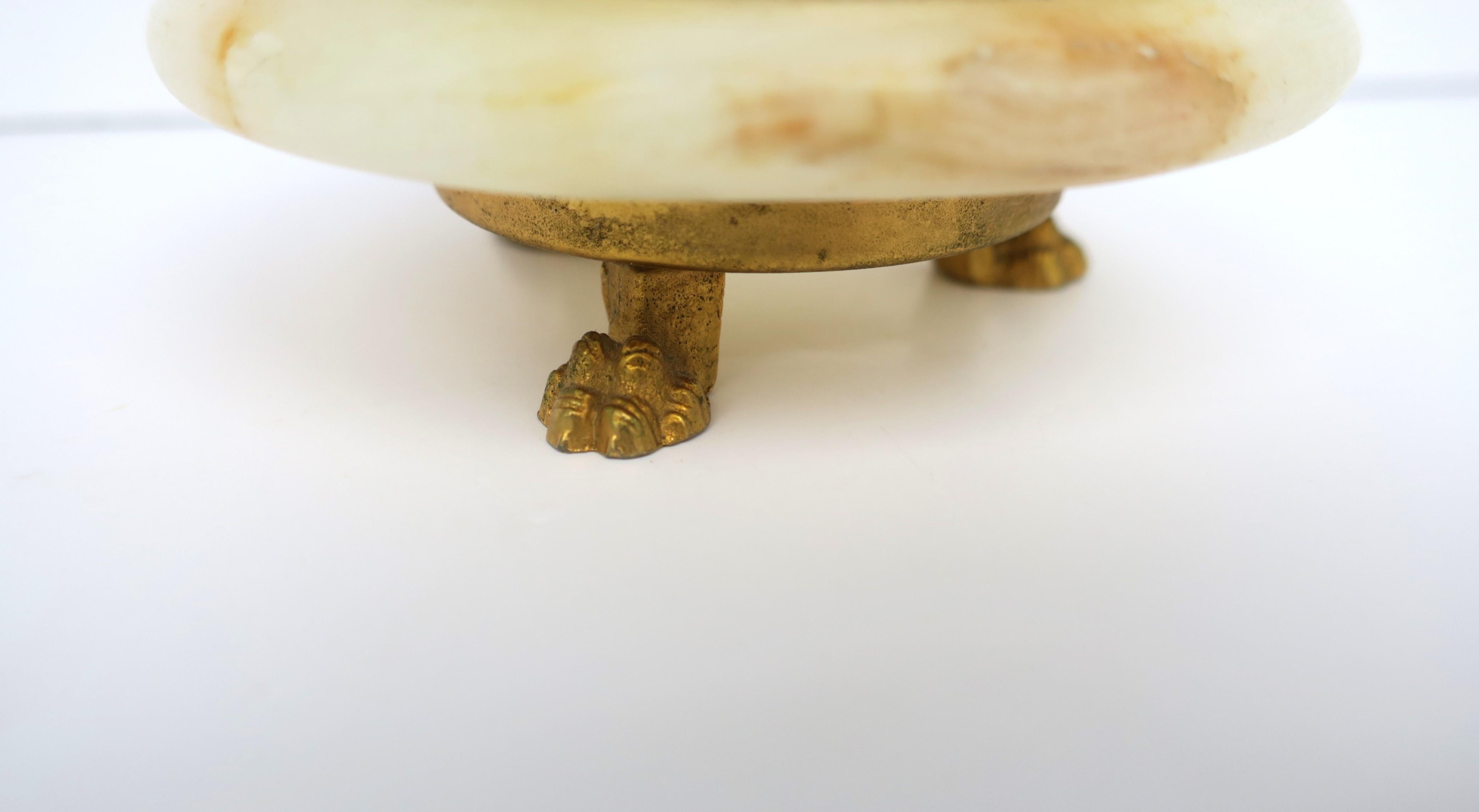 Italian Alabaster Marble Ashtray Regency Style with Paw Feet For Sale 4