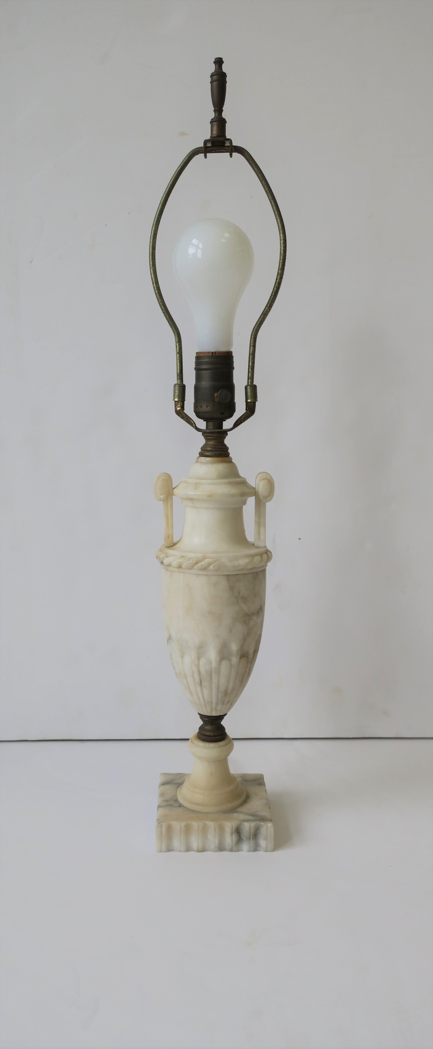 Italian Alabaster Marble Table or Desk Lamp, Italy, 1940s 4