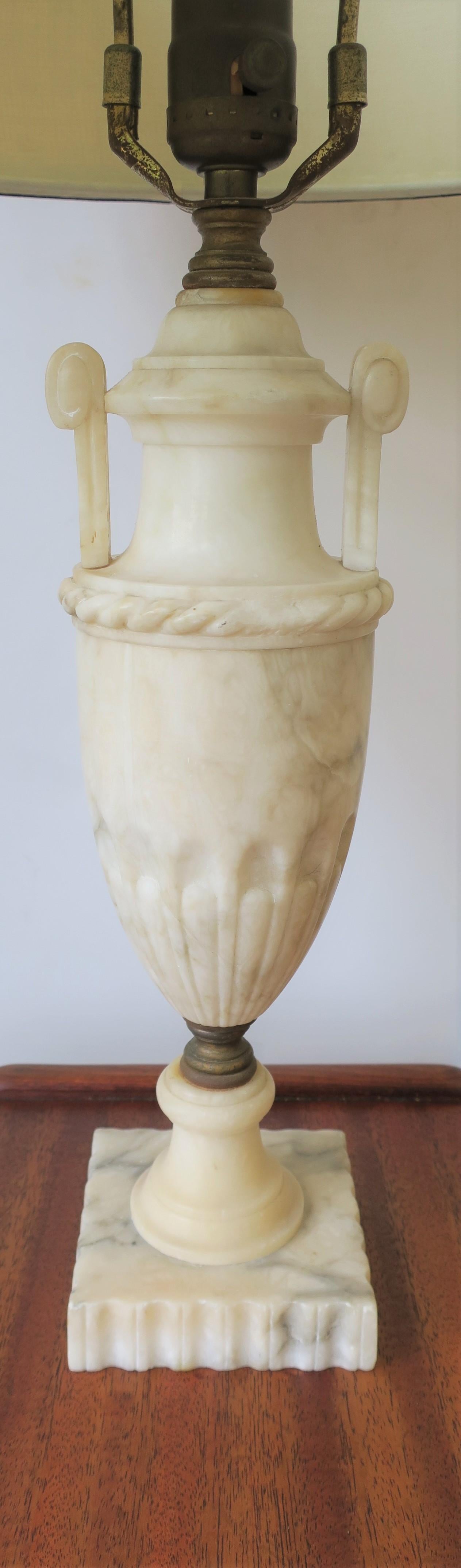 Mid-20th Century Italian Alabaster Marble Table or Desk Lamp, Italy, 1940s