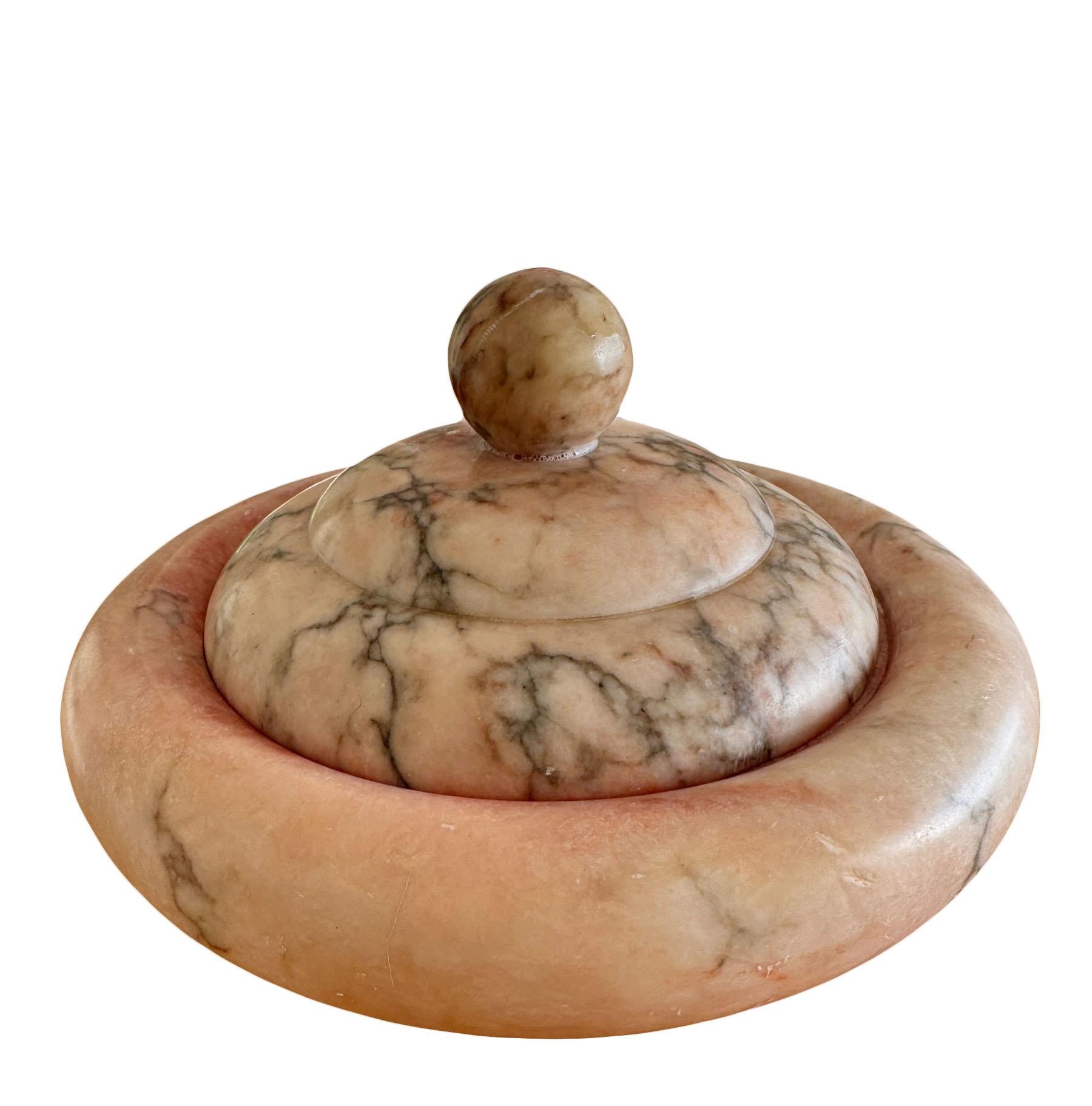 Italian Alabaster Round Box In Good Condition For Sale In Clearwater, FL