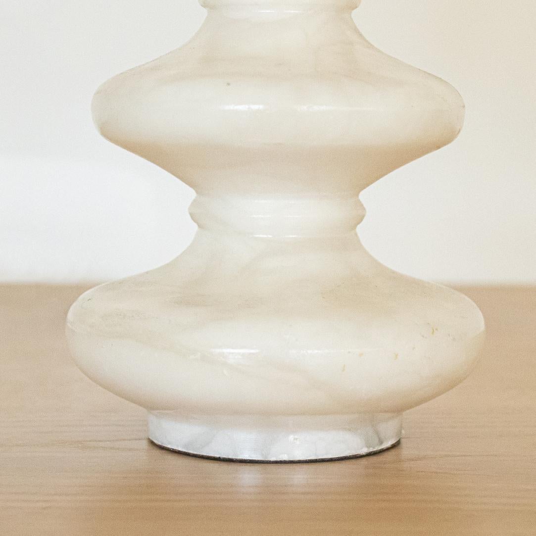 Italian Alabaster Tiered Table Lamp In Good Condition In Los Angeles, CA