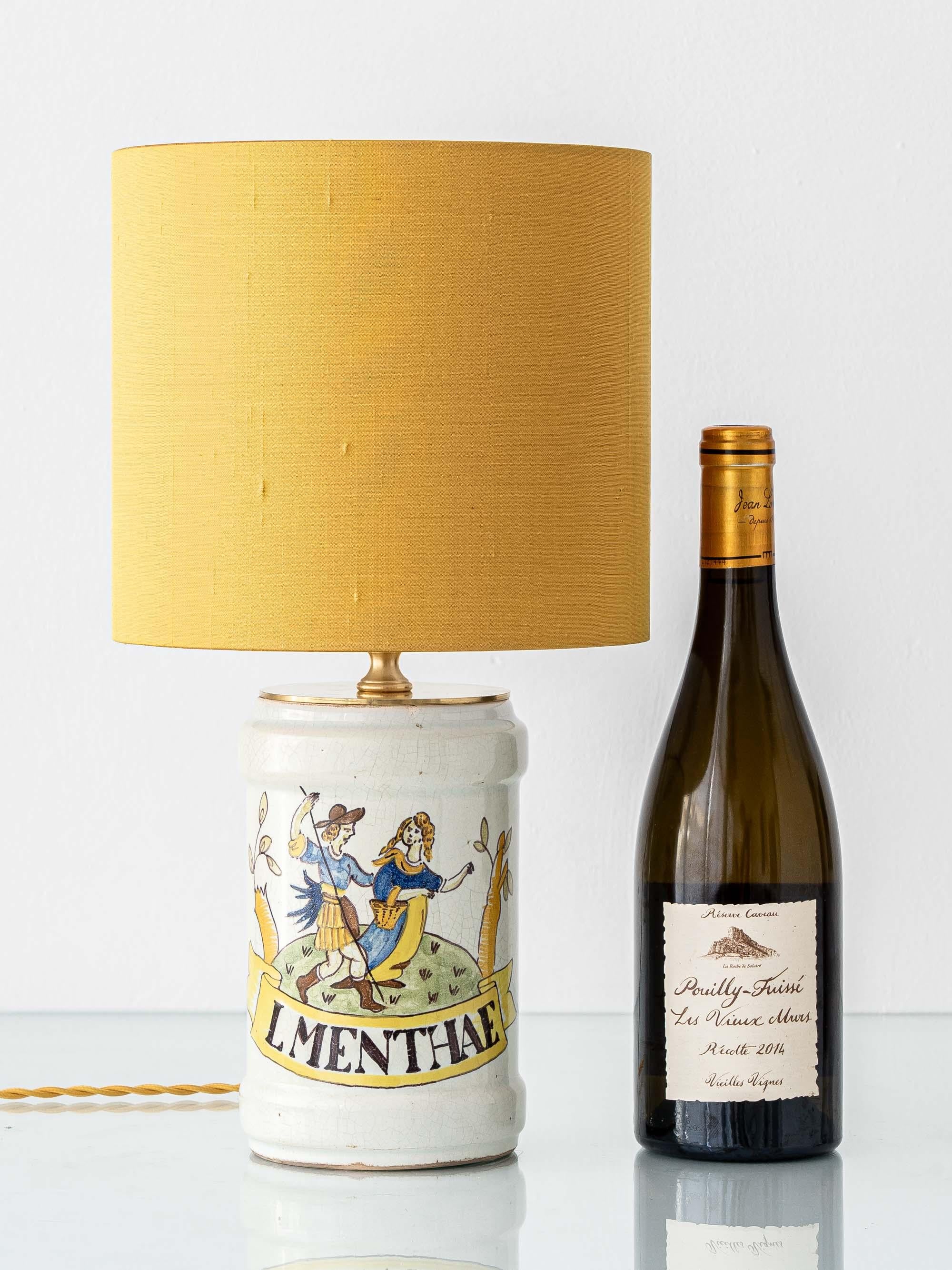 Smaltato Lampada da tavolo italiana a vaso di Albarello, XIX secolo, Rinascimento in vendita