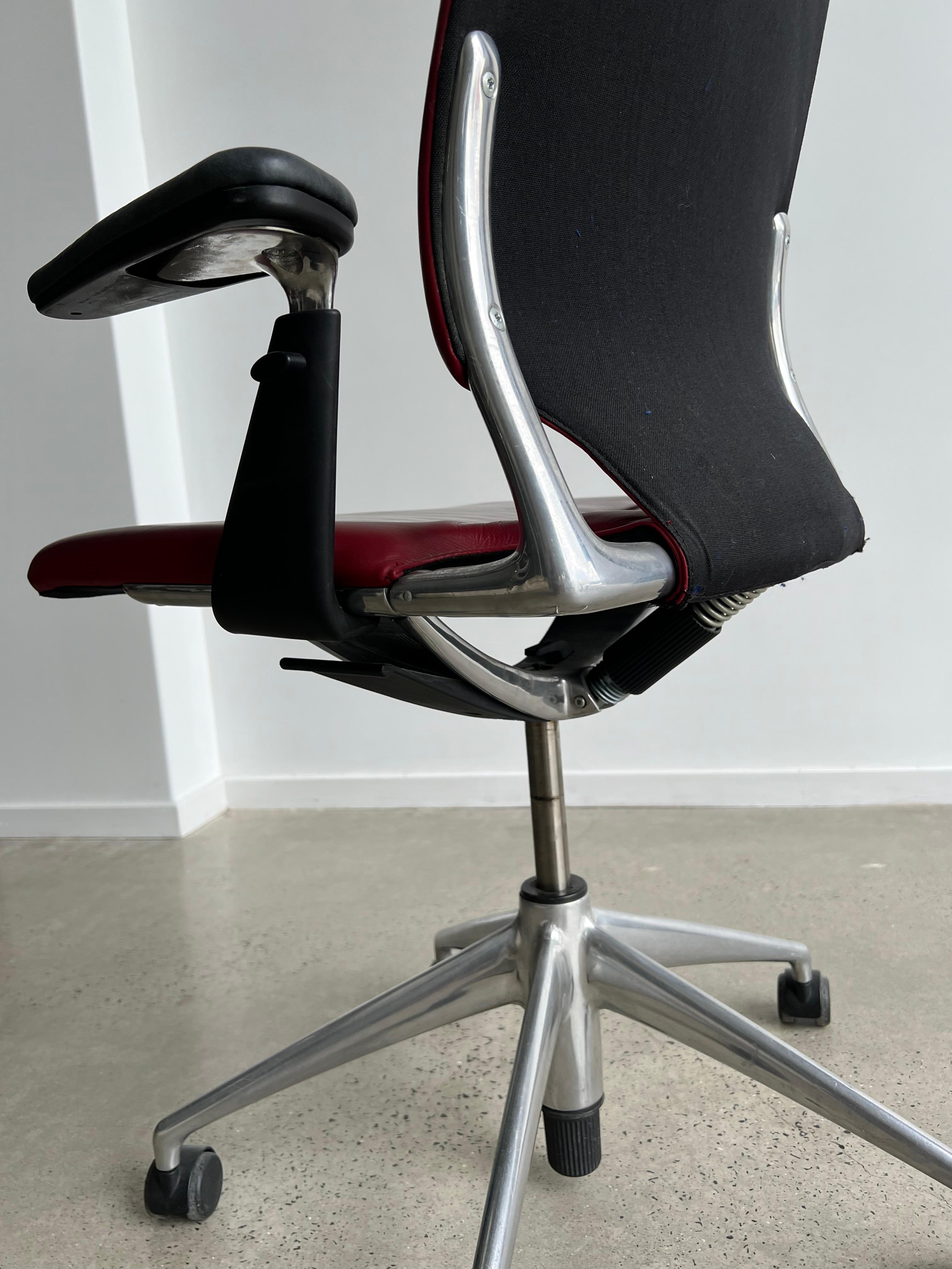 Italian Alberto Meda Office Chair for Vitra in Red Leather 1990 For Sale 2