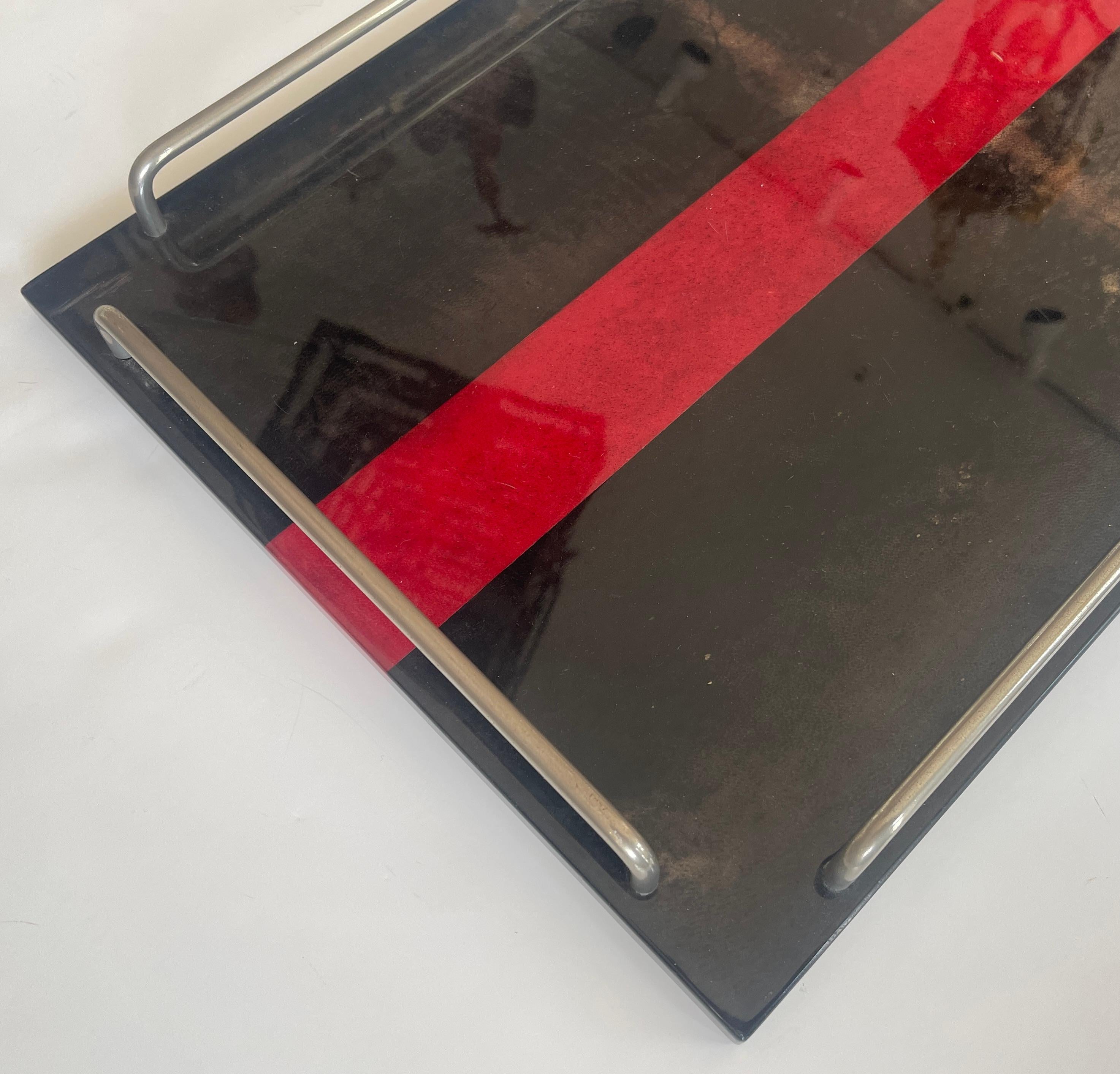 Grande peau de chèvre laquée en brun et rouge, Aldo Tura, Italie, années 1960 en vente 1